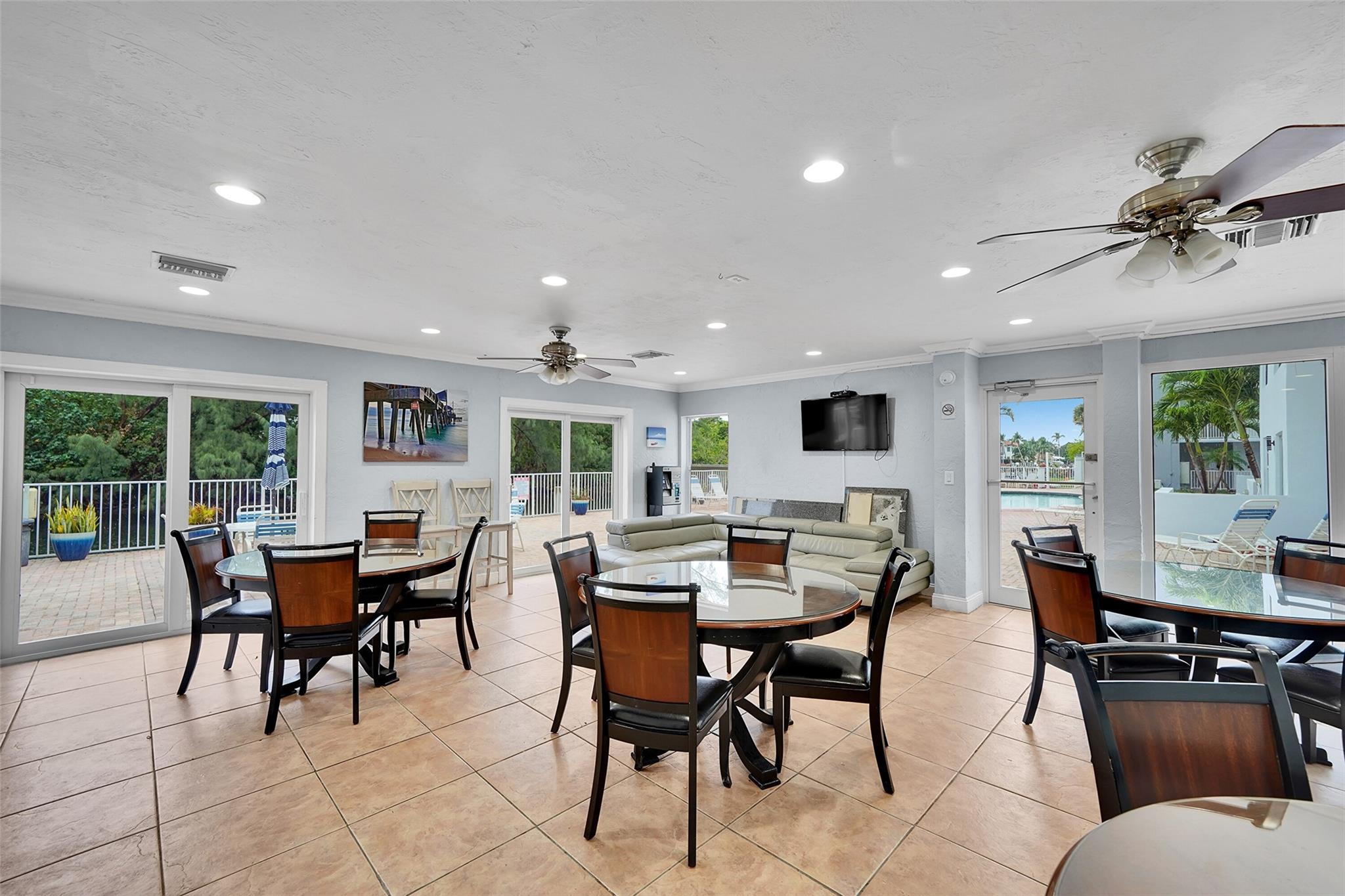 2870 NE 14th Street Cswy 303