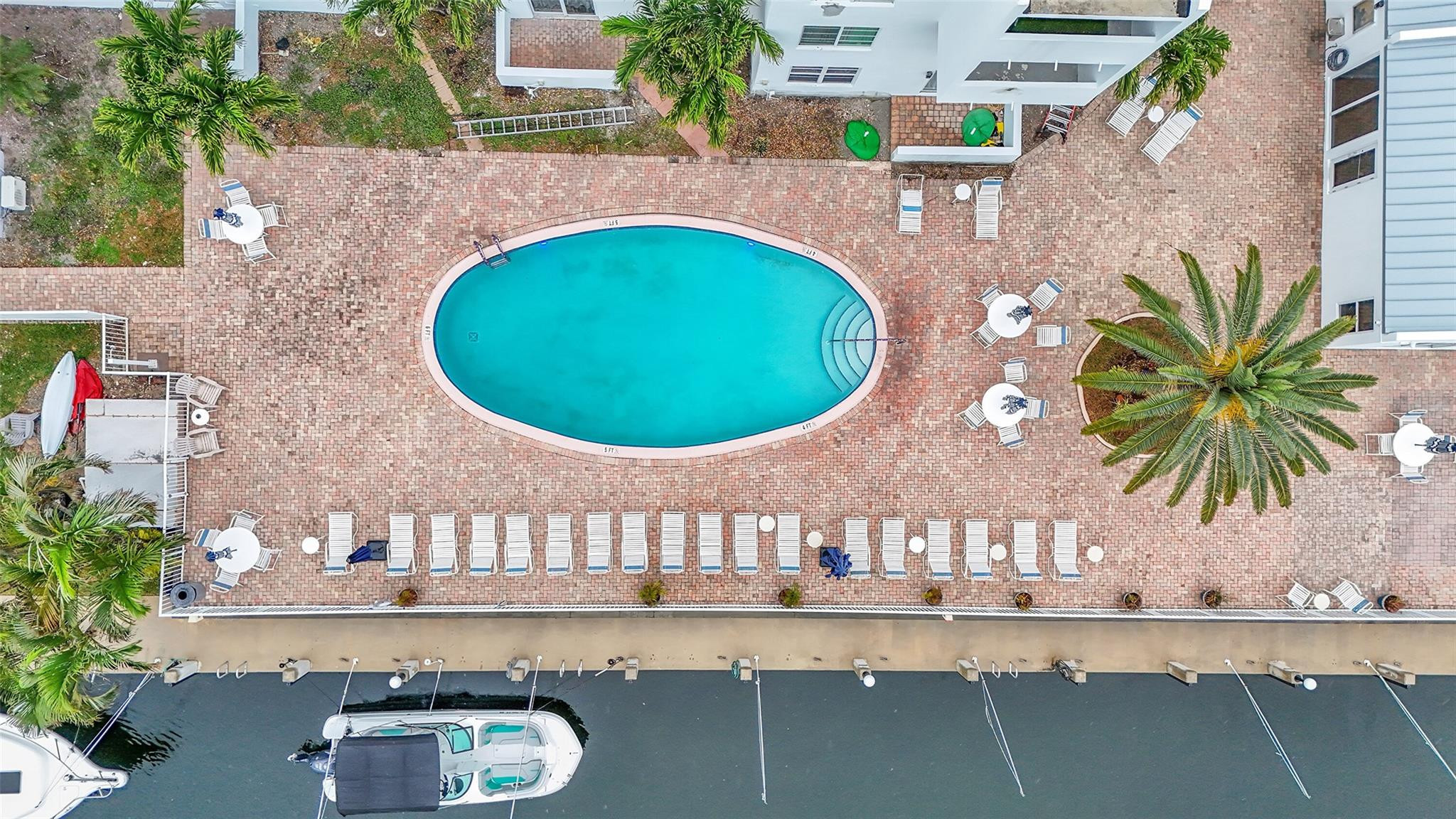 2870 NE 14th Street Cswy 303