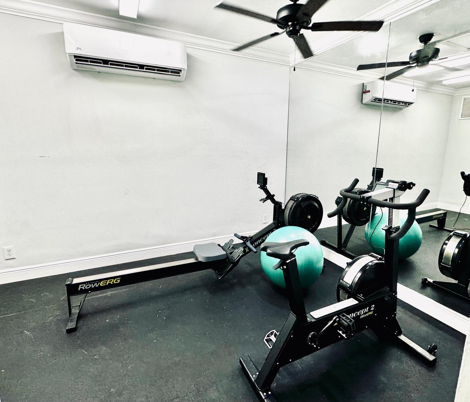 2870 NE 14th Street Cswy 303