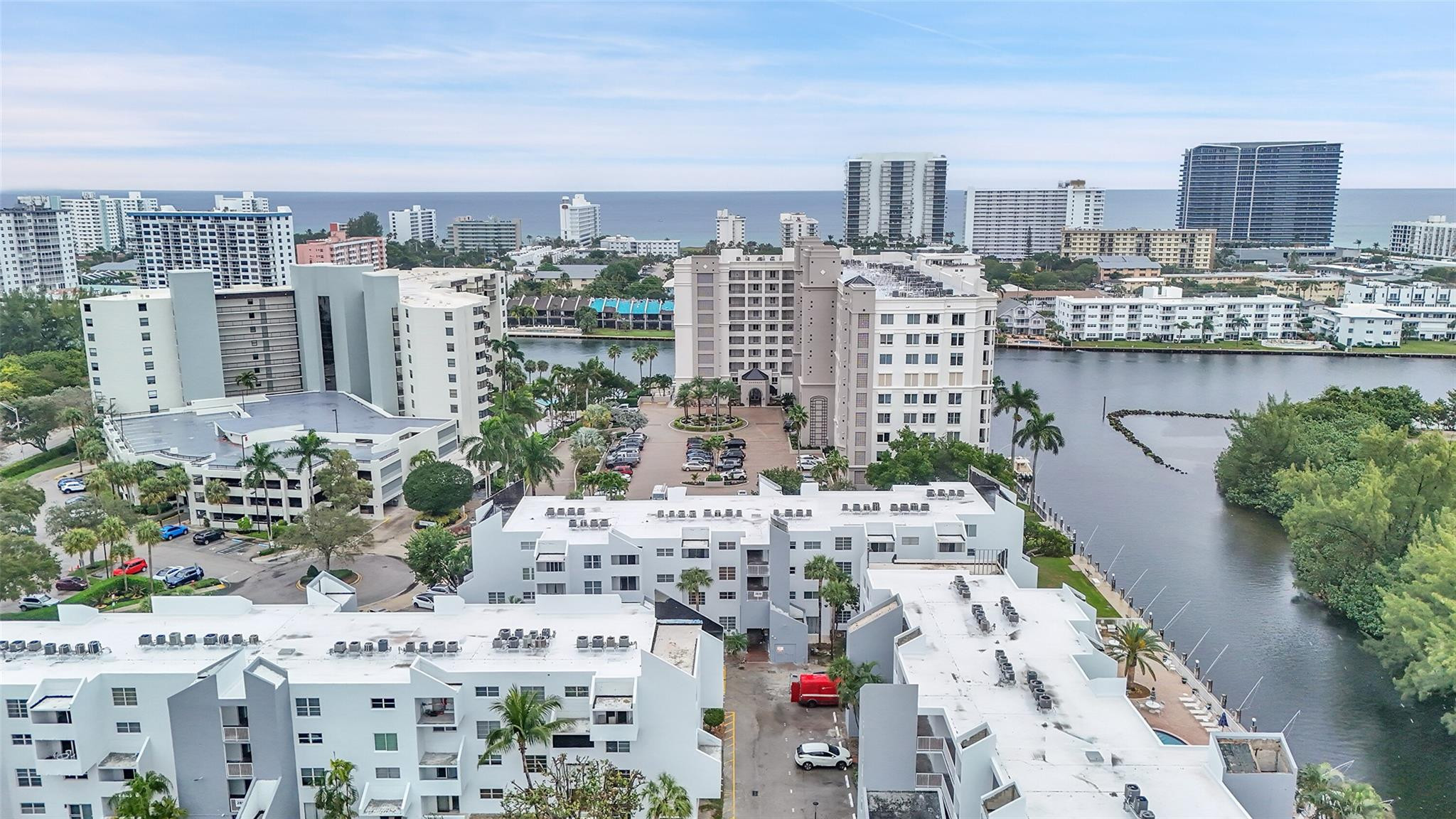 2870 NE 14th Street Cswy 303