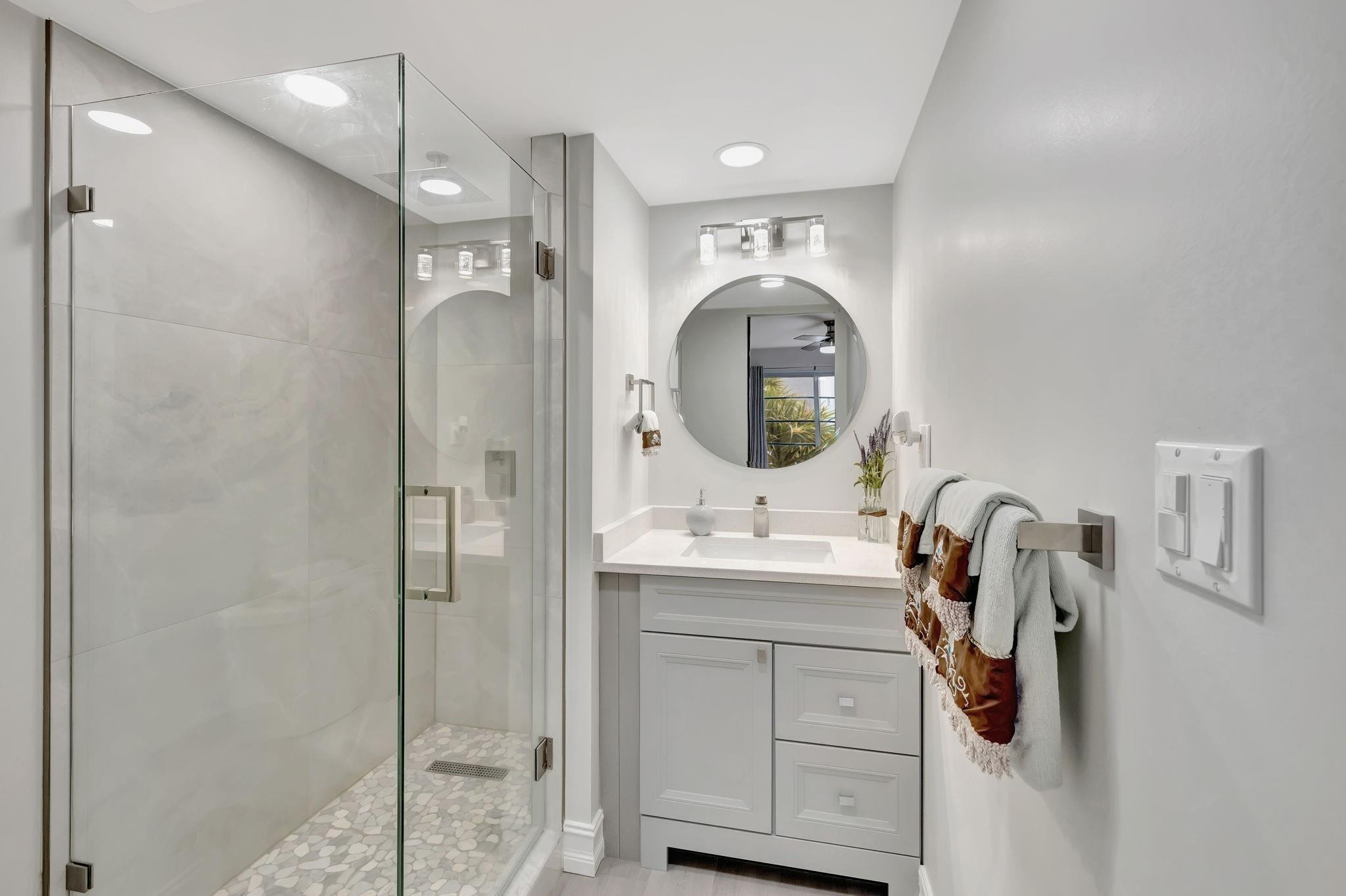 2870 NE 14th Street Cswy 303