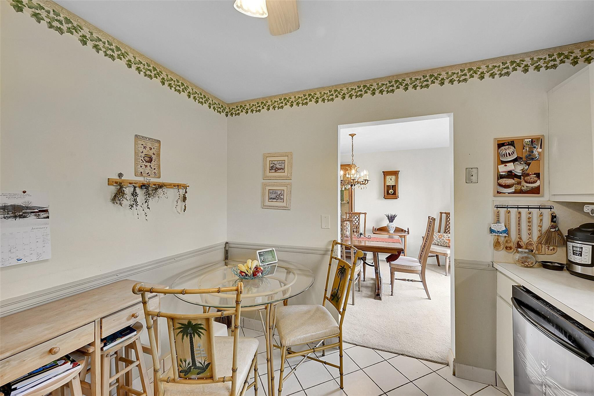 6208 Overland Pl 6208
