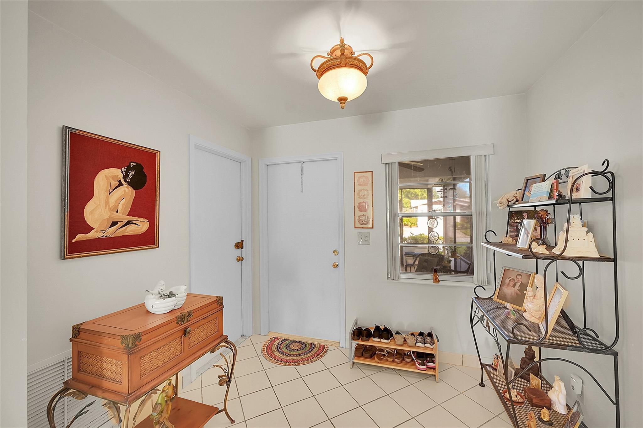 6208 Overland Pl 6208