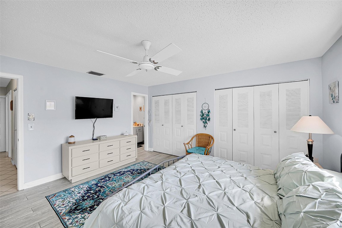 6208 Overland Pl 6208