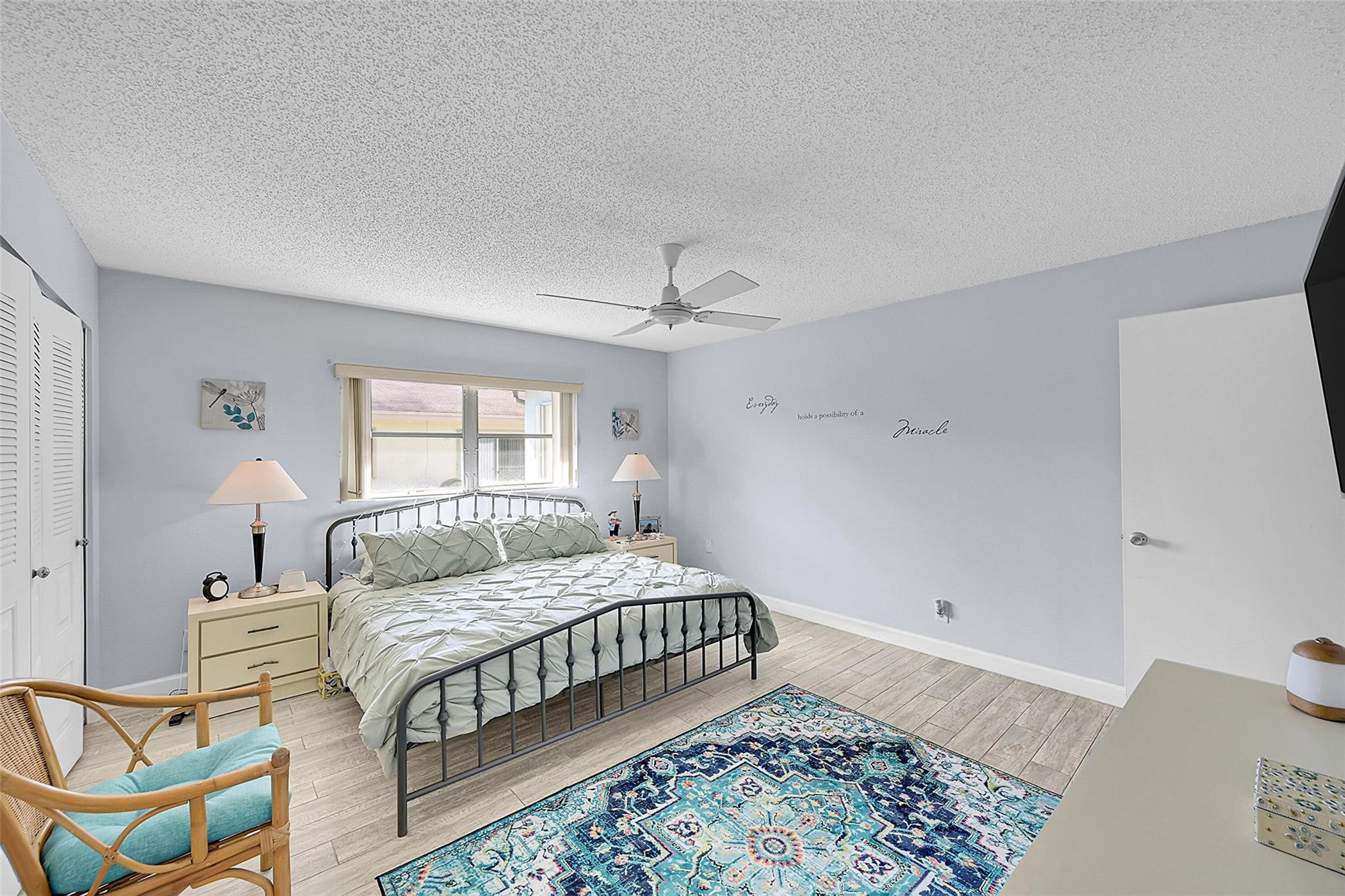 6208 Overland Pl 6208