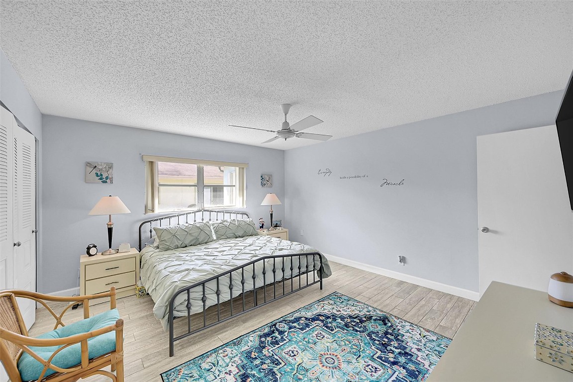 6208 Overland Pl 6208