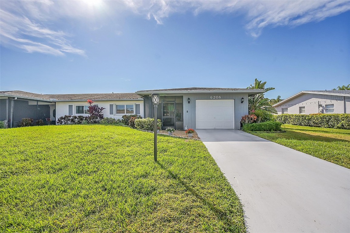 6208 Overland Pl 6208