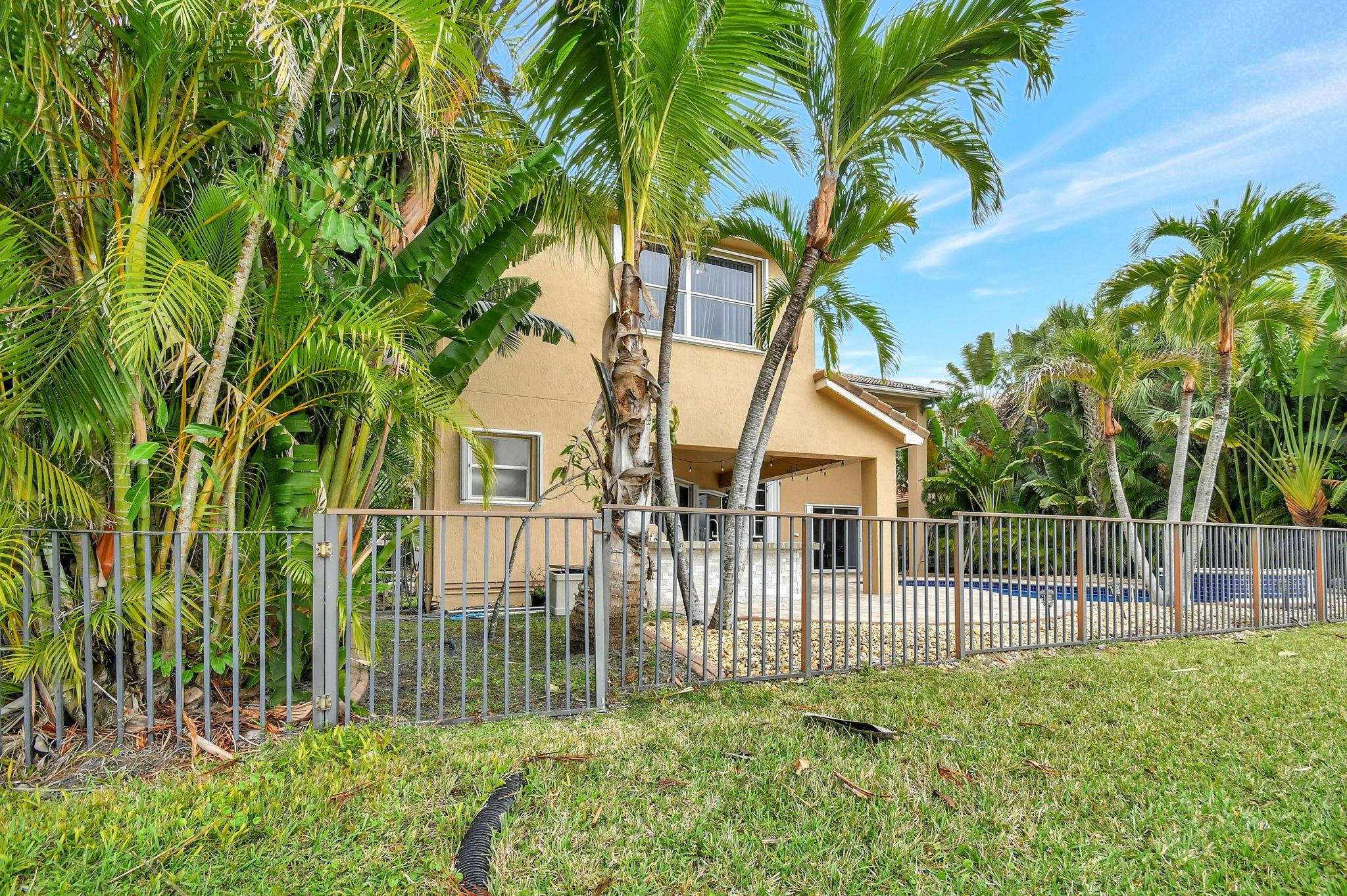 8744 Wellington View Dr