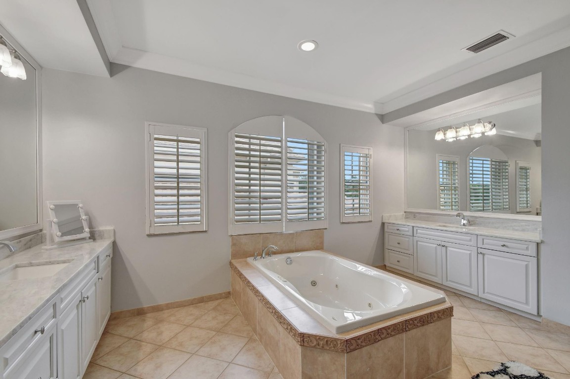 8744 Wellington View Dr