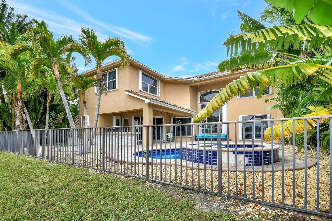 8744 Wellington View Dr