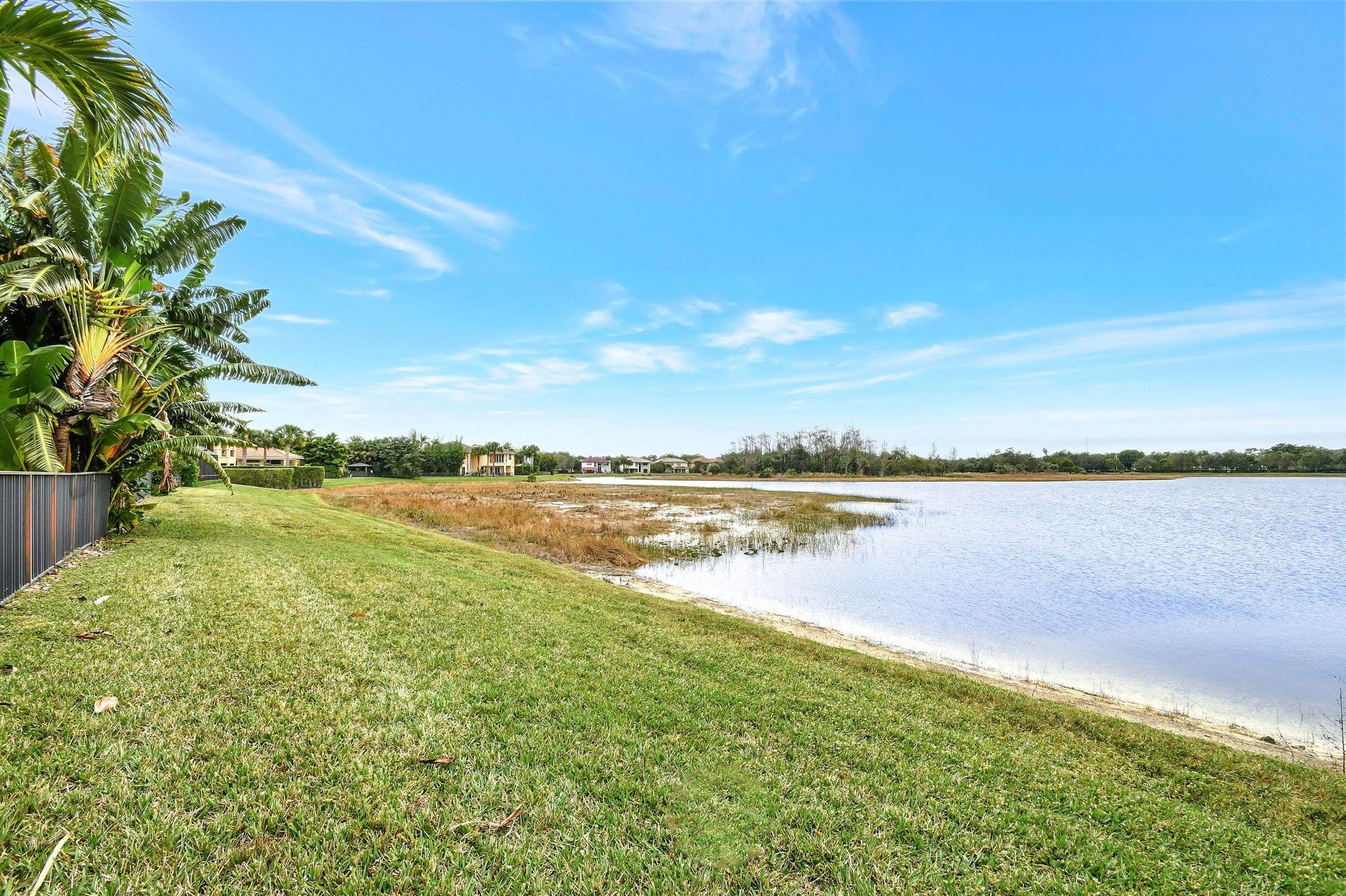 8744 Wellington View Dr