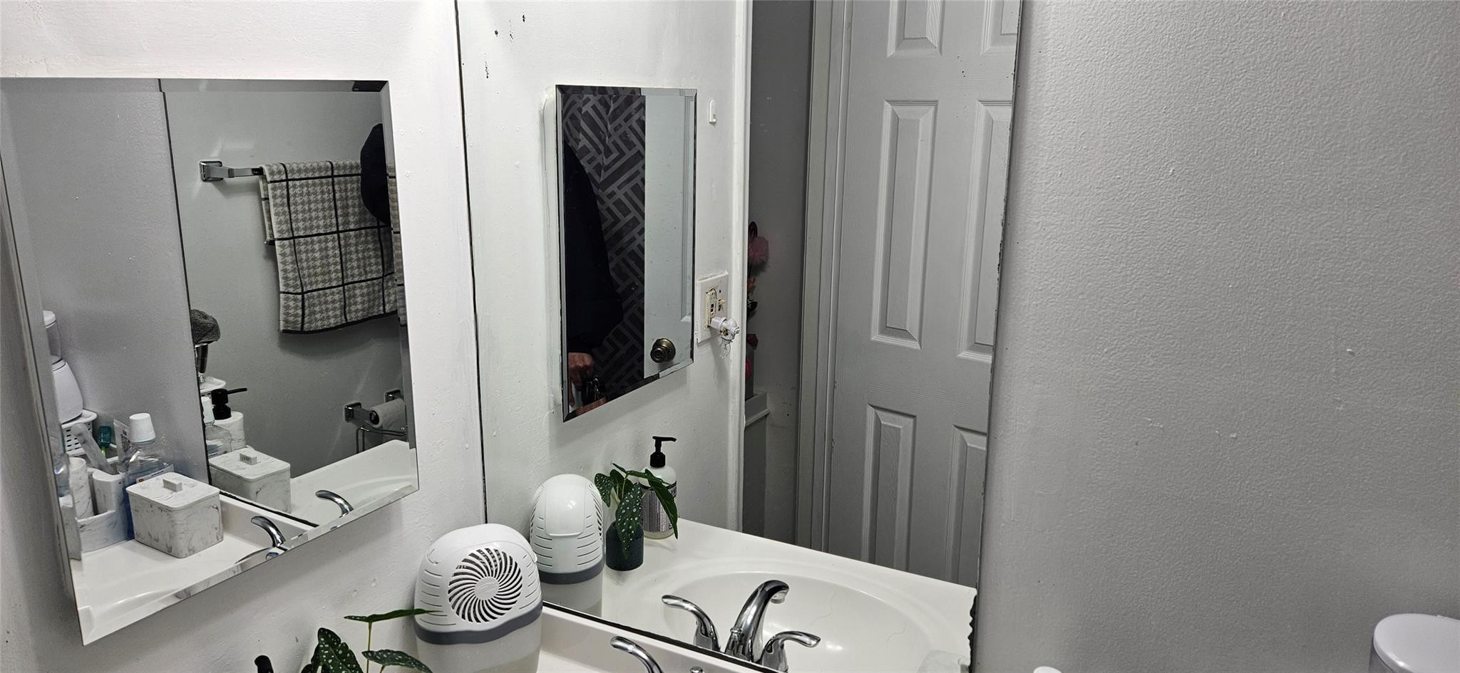 2401 Riverside Dr 417-B