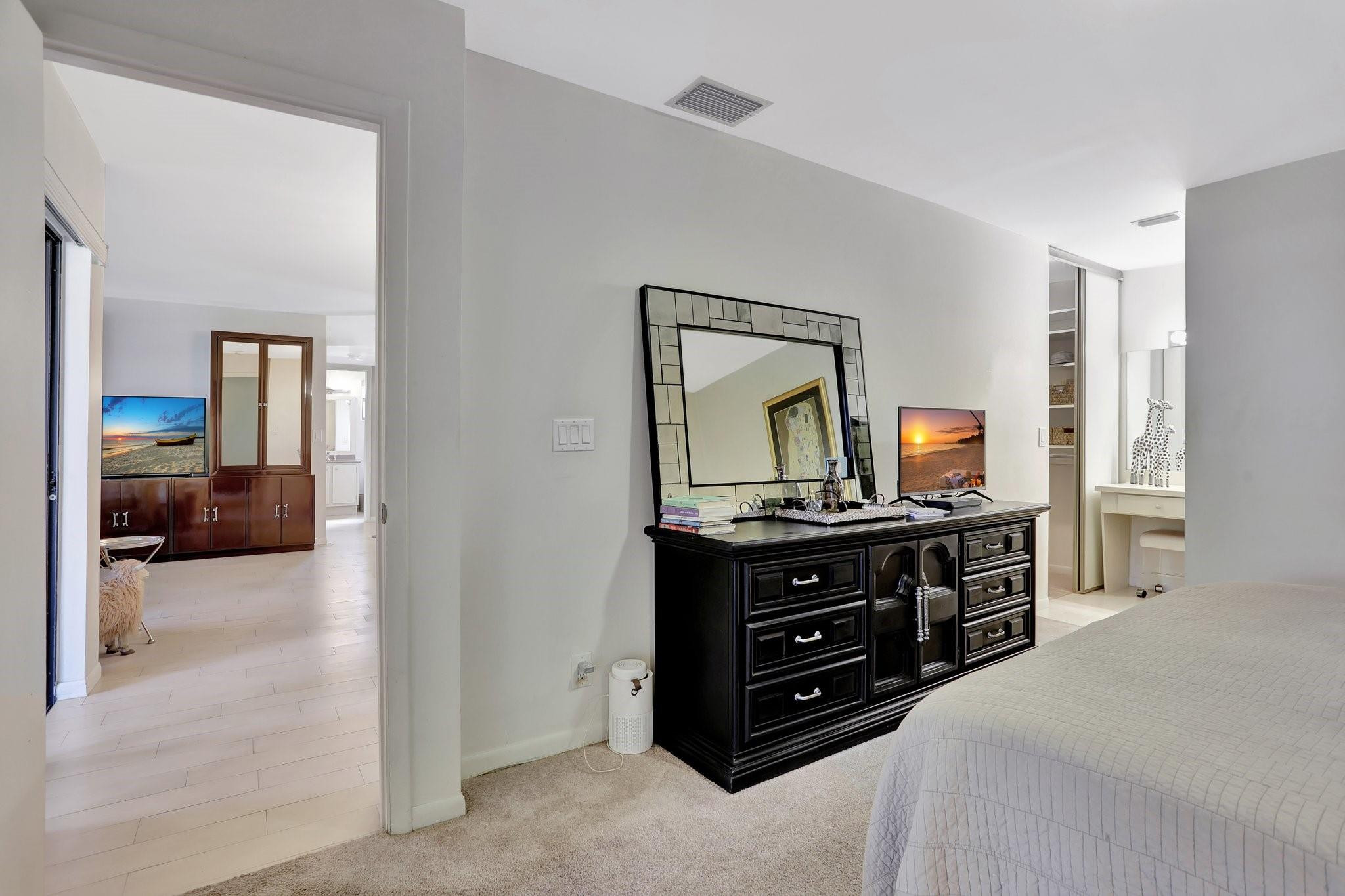 3725 Cocoplum Cir 3551