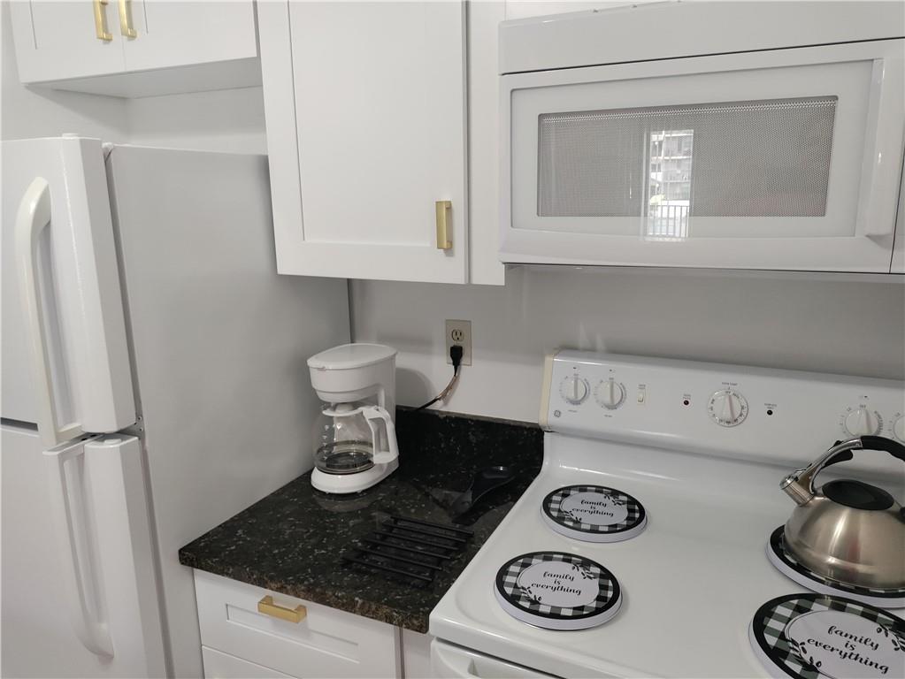 2771 Riverside Dr 207 A