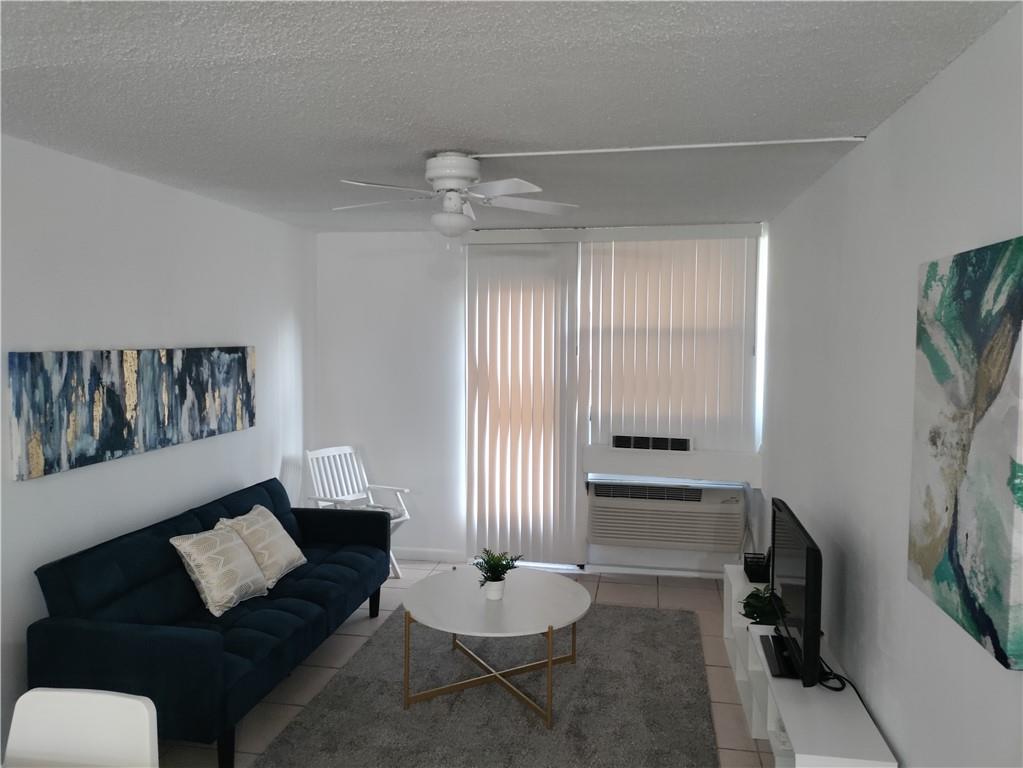 2771 Riverside Dr 207 A