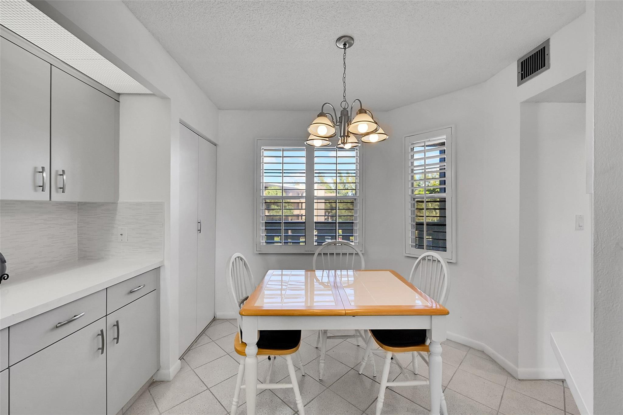 1702 Andros Isle L3