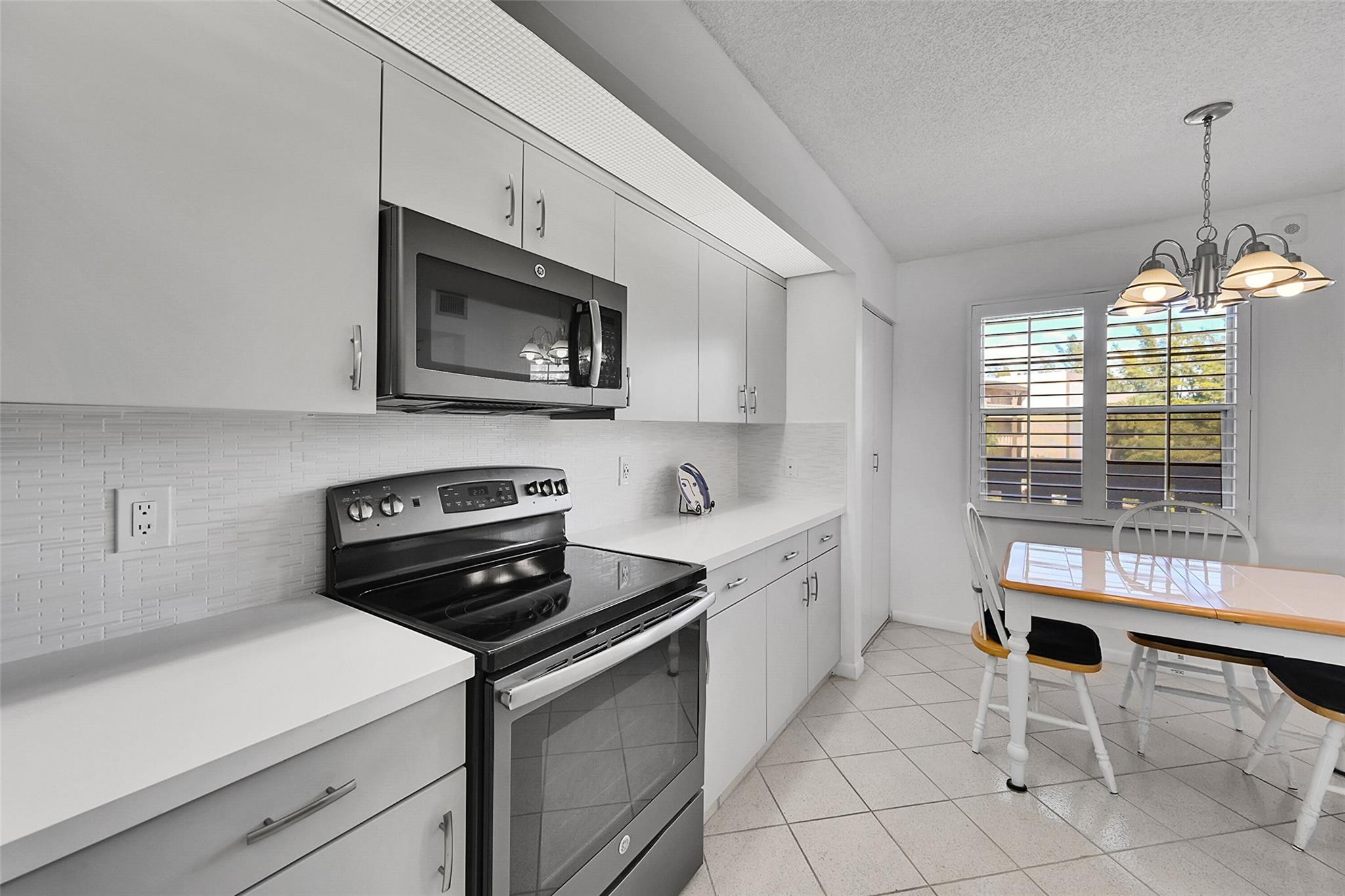 1702 Andros Isle L3