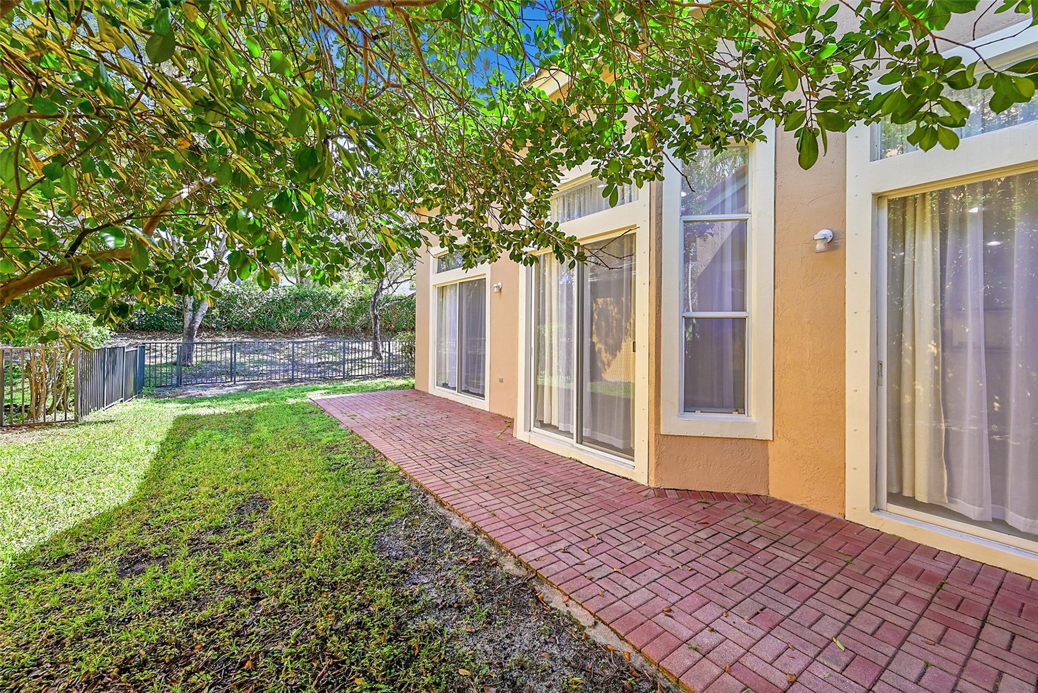 5875 NW 119th Dr