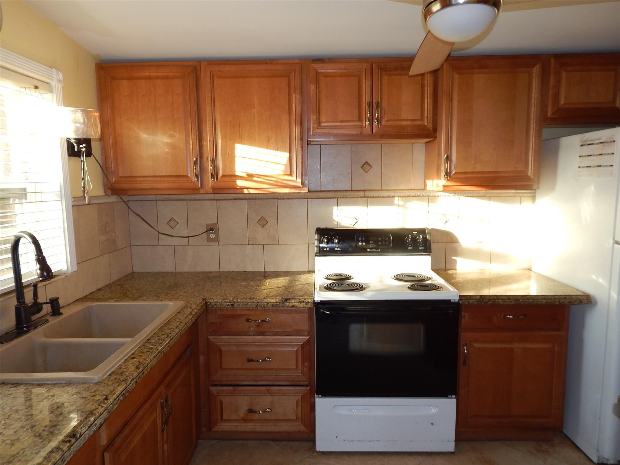 3927 Allison Ct