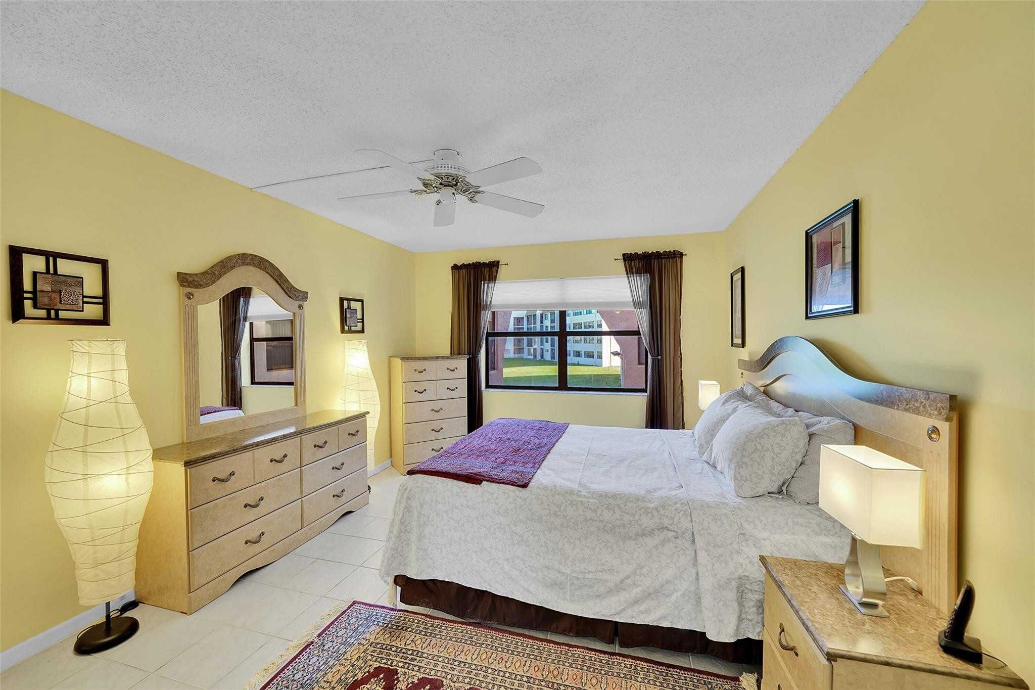 10123 Lakes Blvd 206