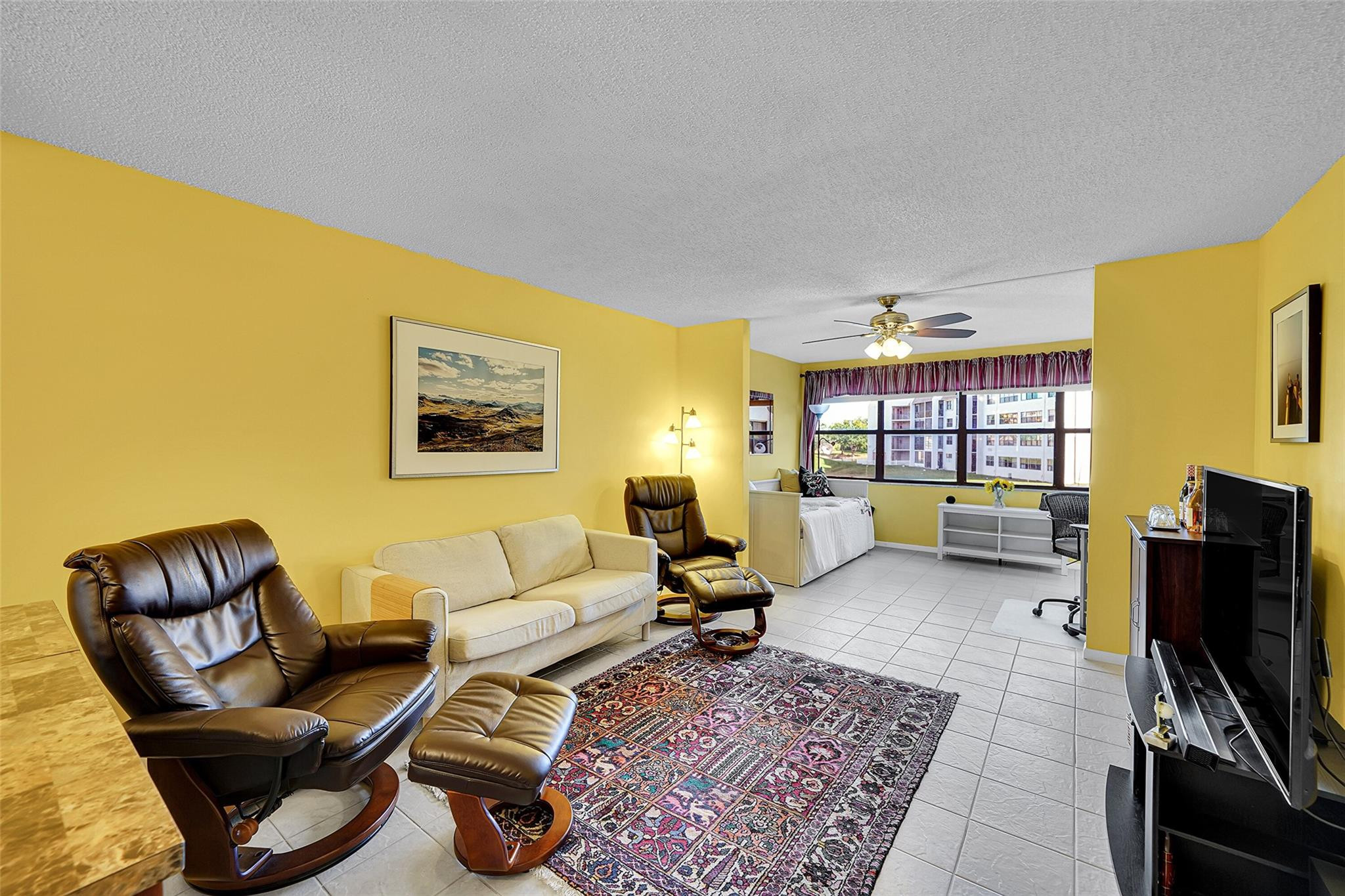 10123 Lakes Blvd 206