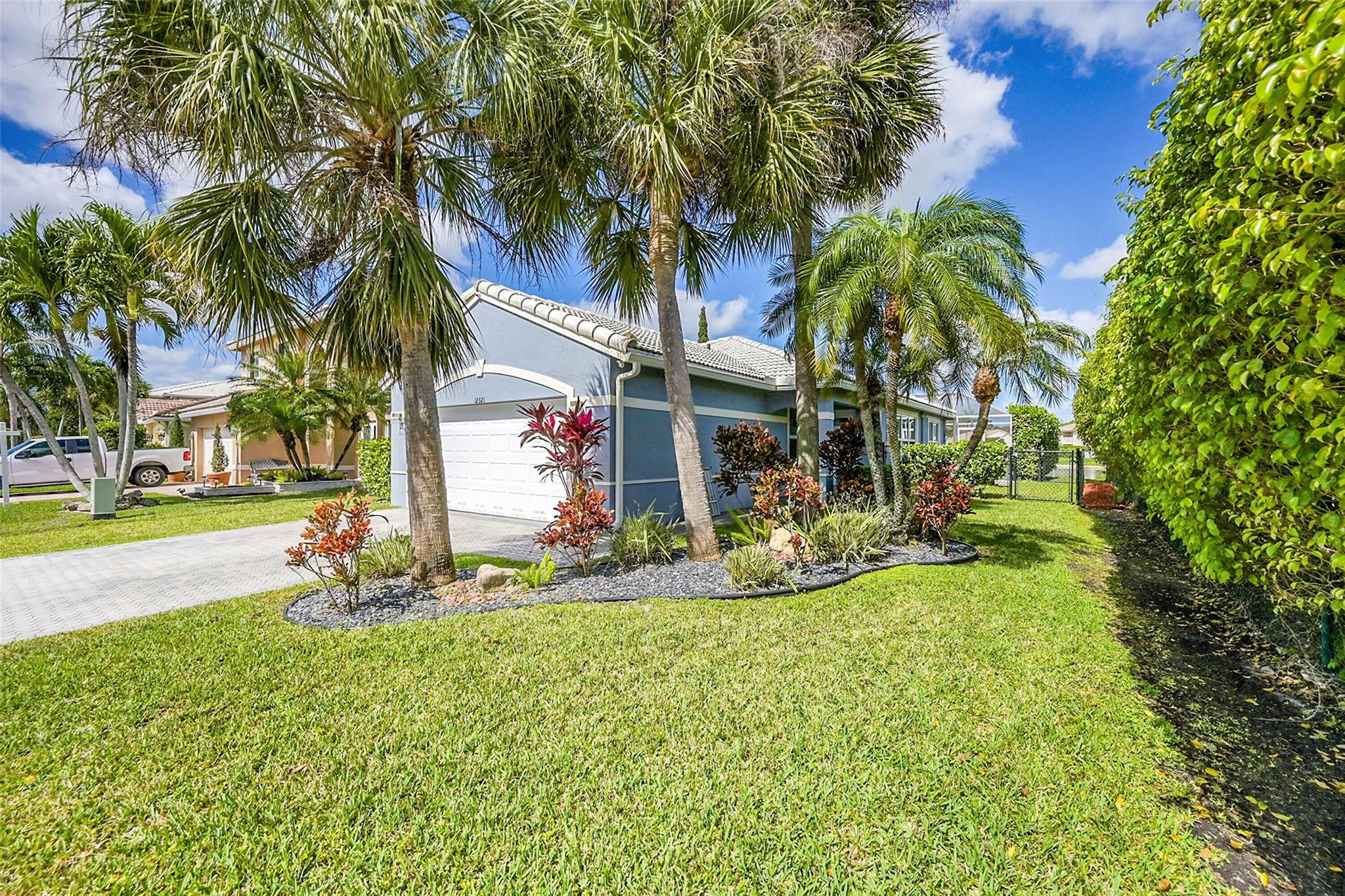 12321 NW 55th St