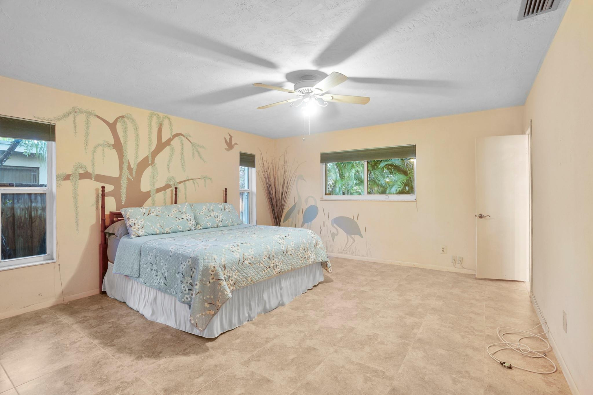 11930 SW 56th St