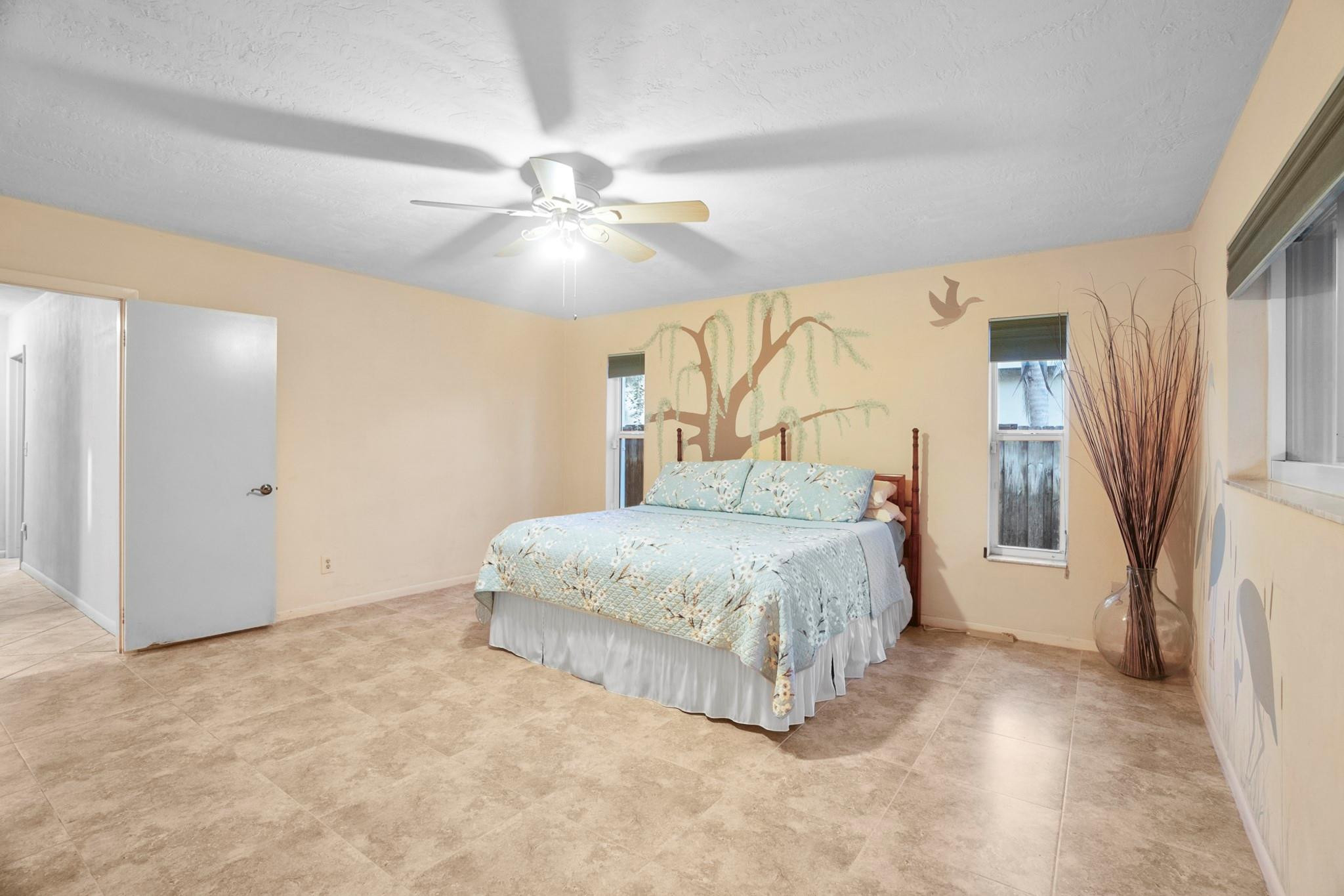 11930 SW 56th St