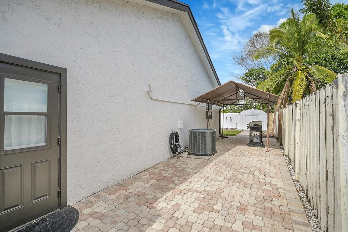 10658 Boca Entrada Blvd