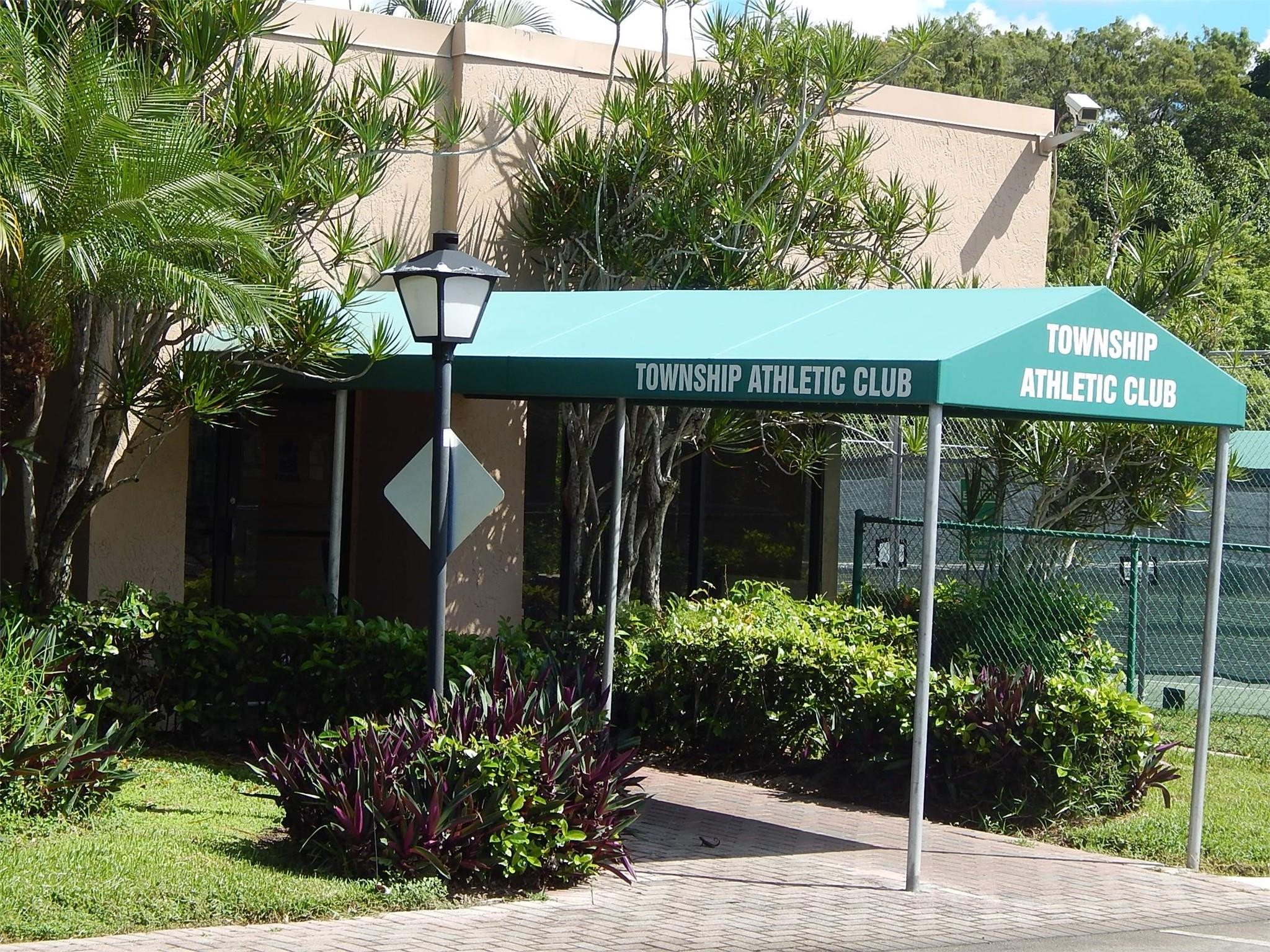 2615 N Carambola Cir 1701