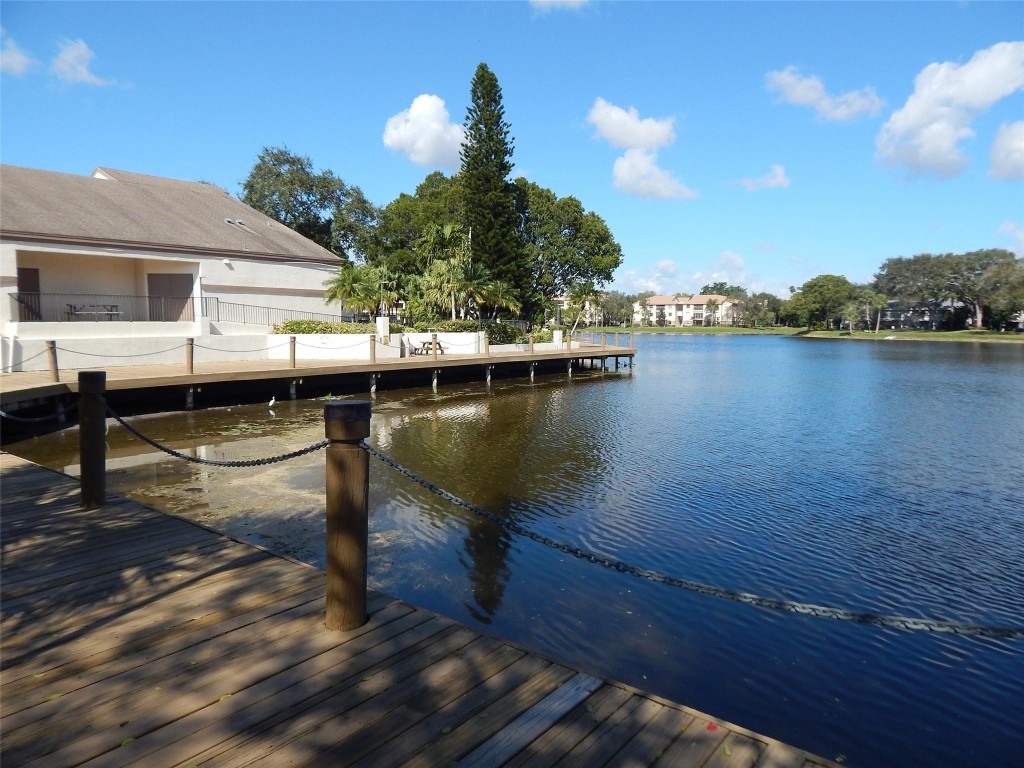 2615 N Carambola Cir 1701