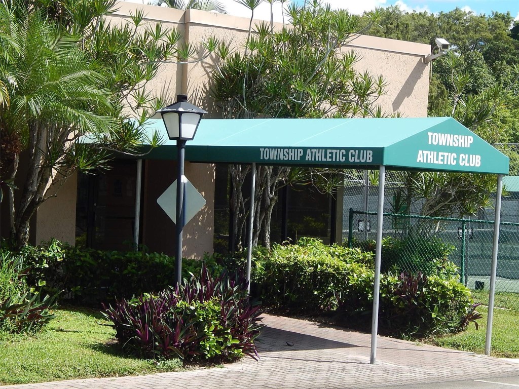 2615 N Carambola Cir 1701