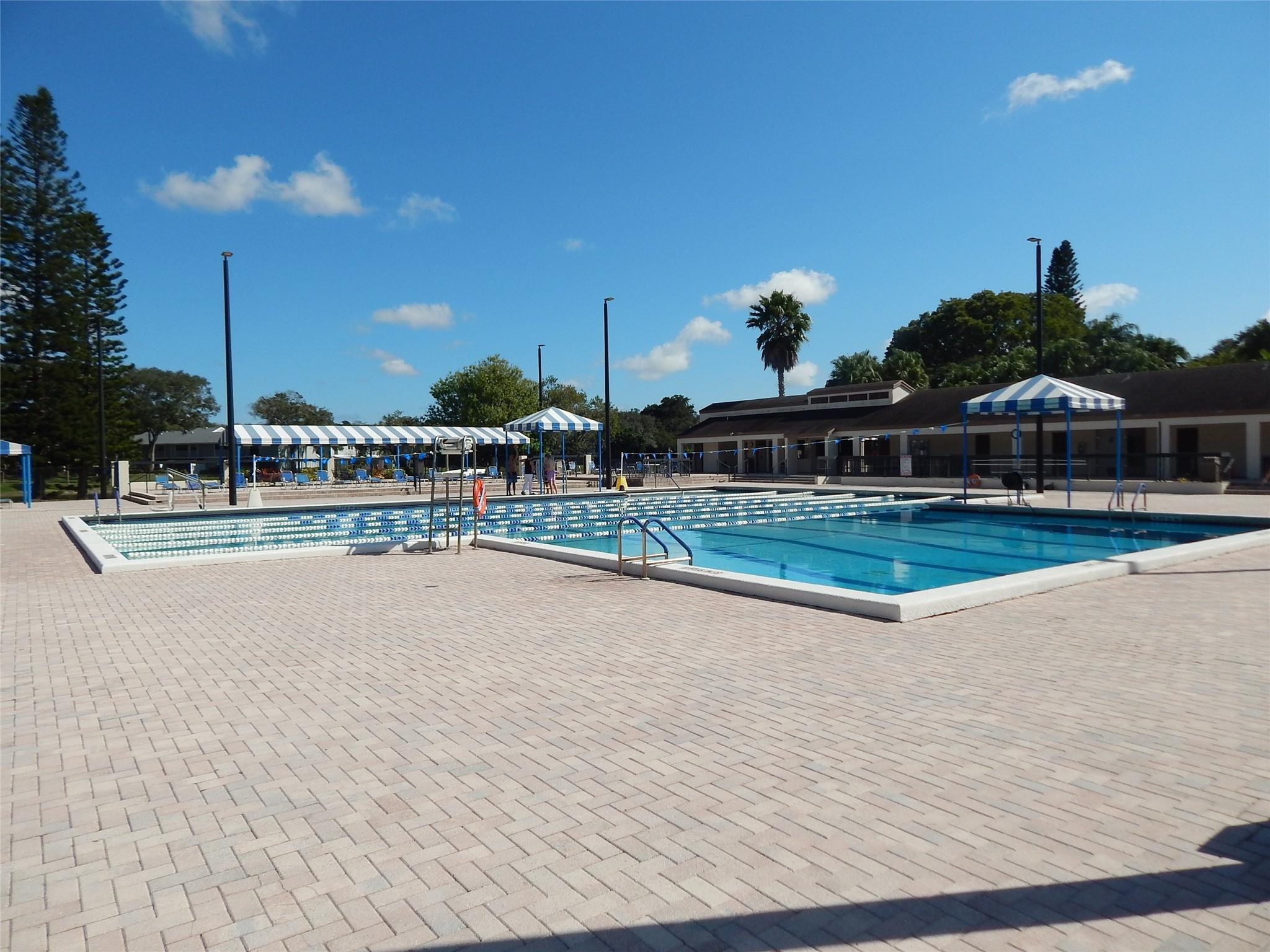 2615 N Carambola Cir 1701