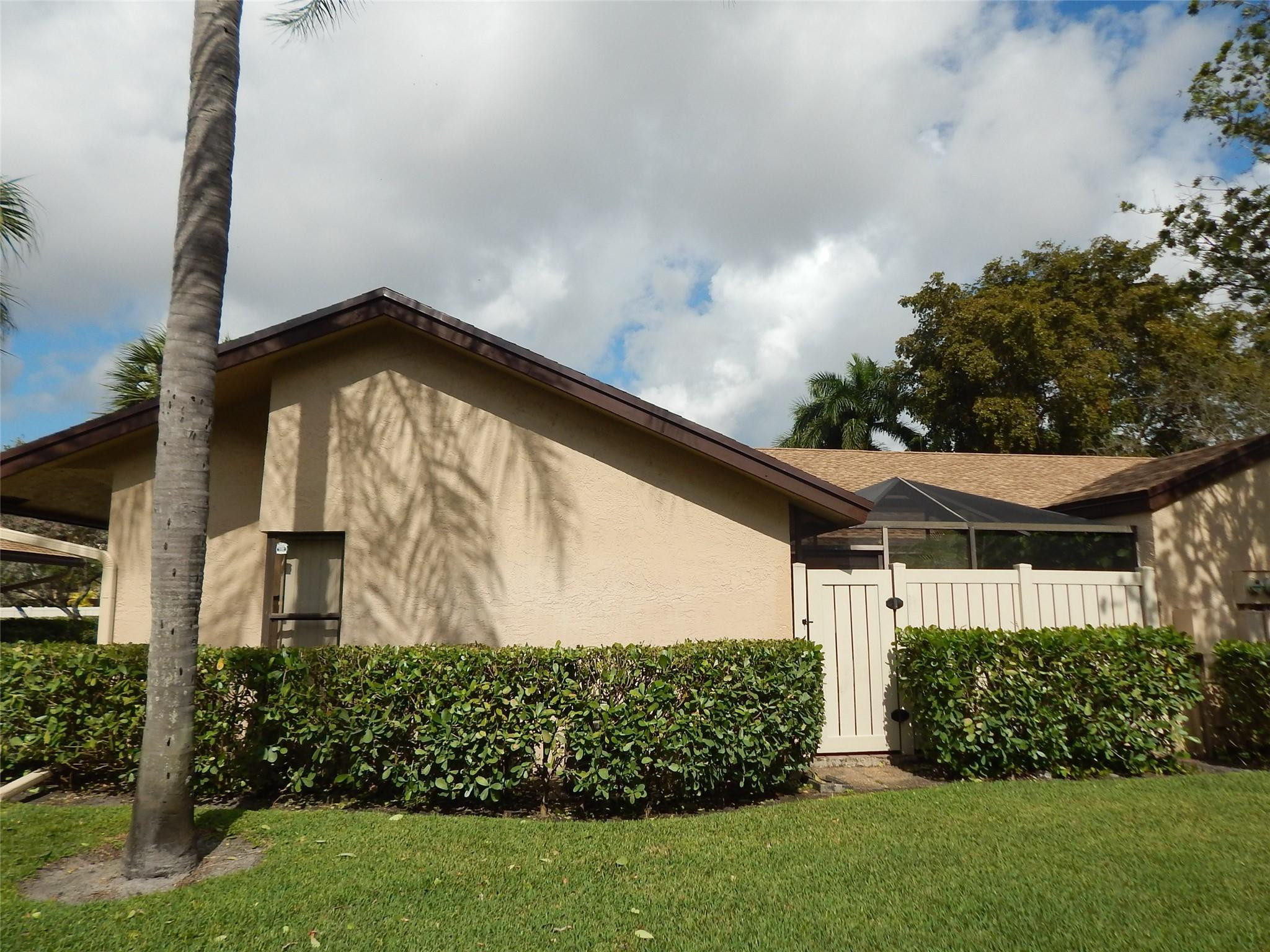 2615 N Carambola Cir 1701