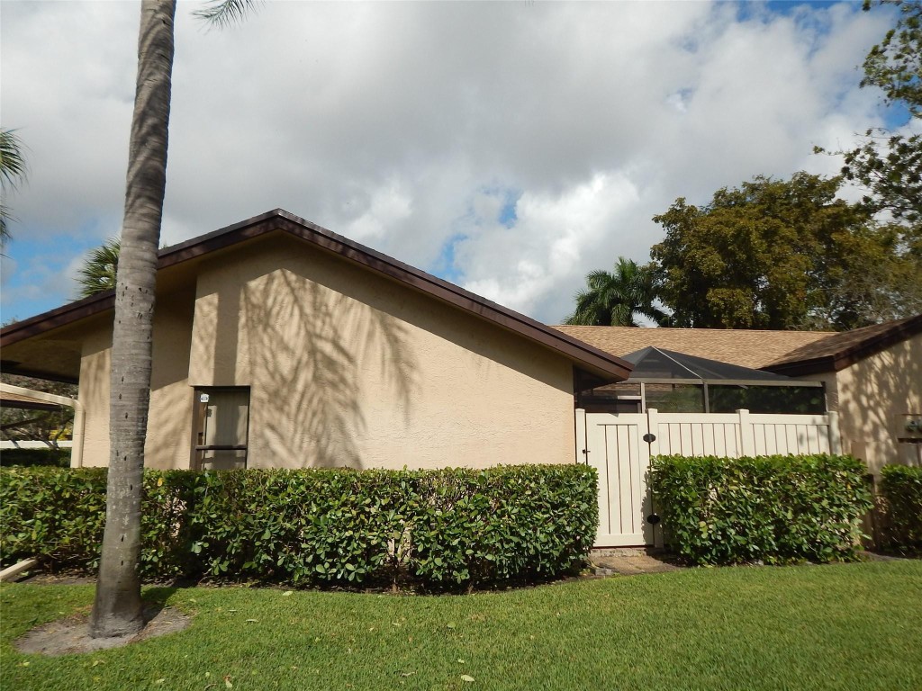 2615 N Carambola Cir 1701