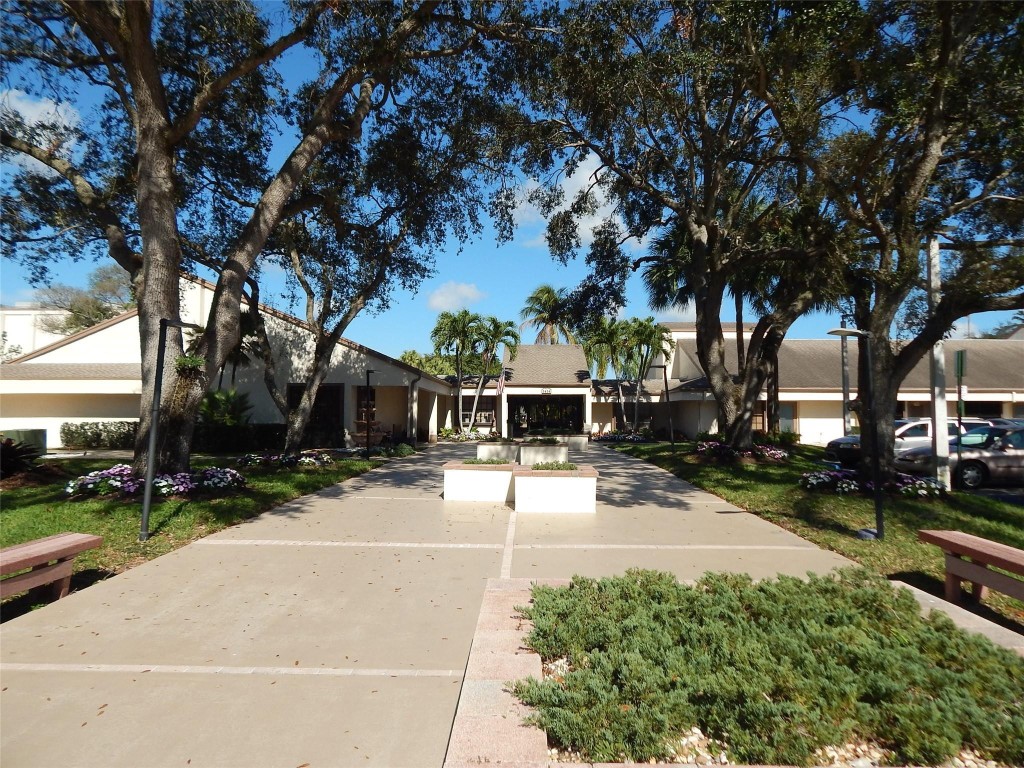 2615 N Carambola Cir 1701