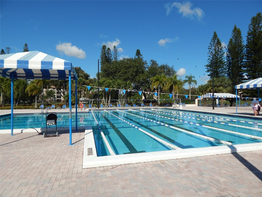 2615 N Carambola Cir 1701