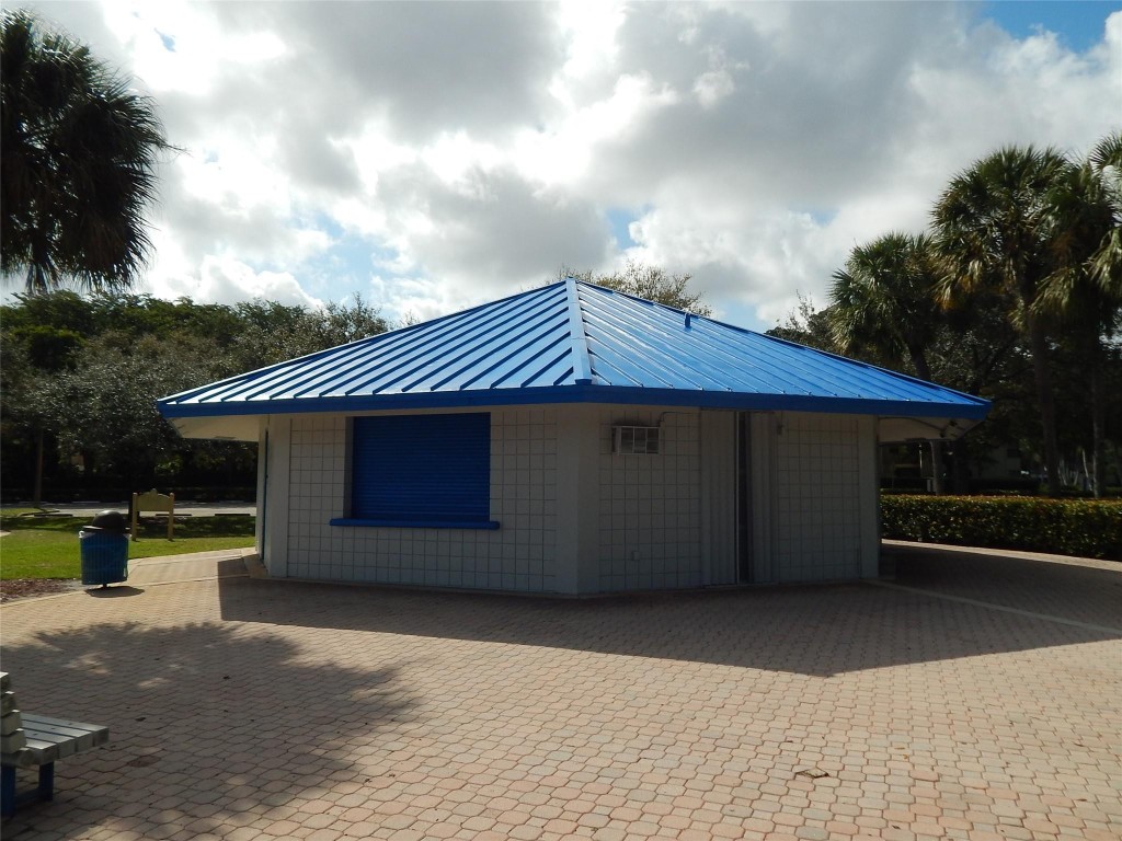 2615 N Carambola Cir 1701