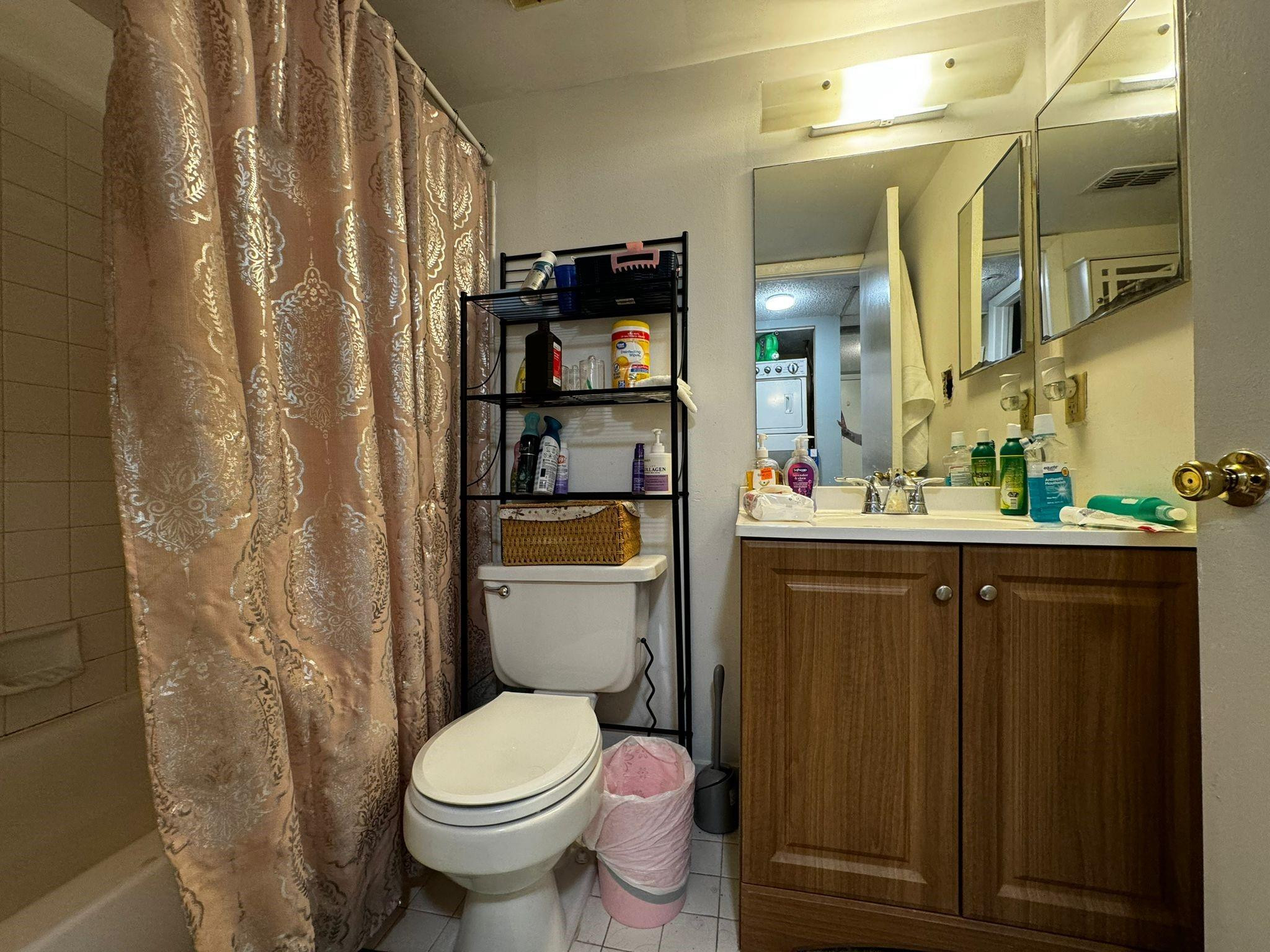 9044 NW 28th Dr 3-205