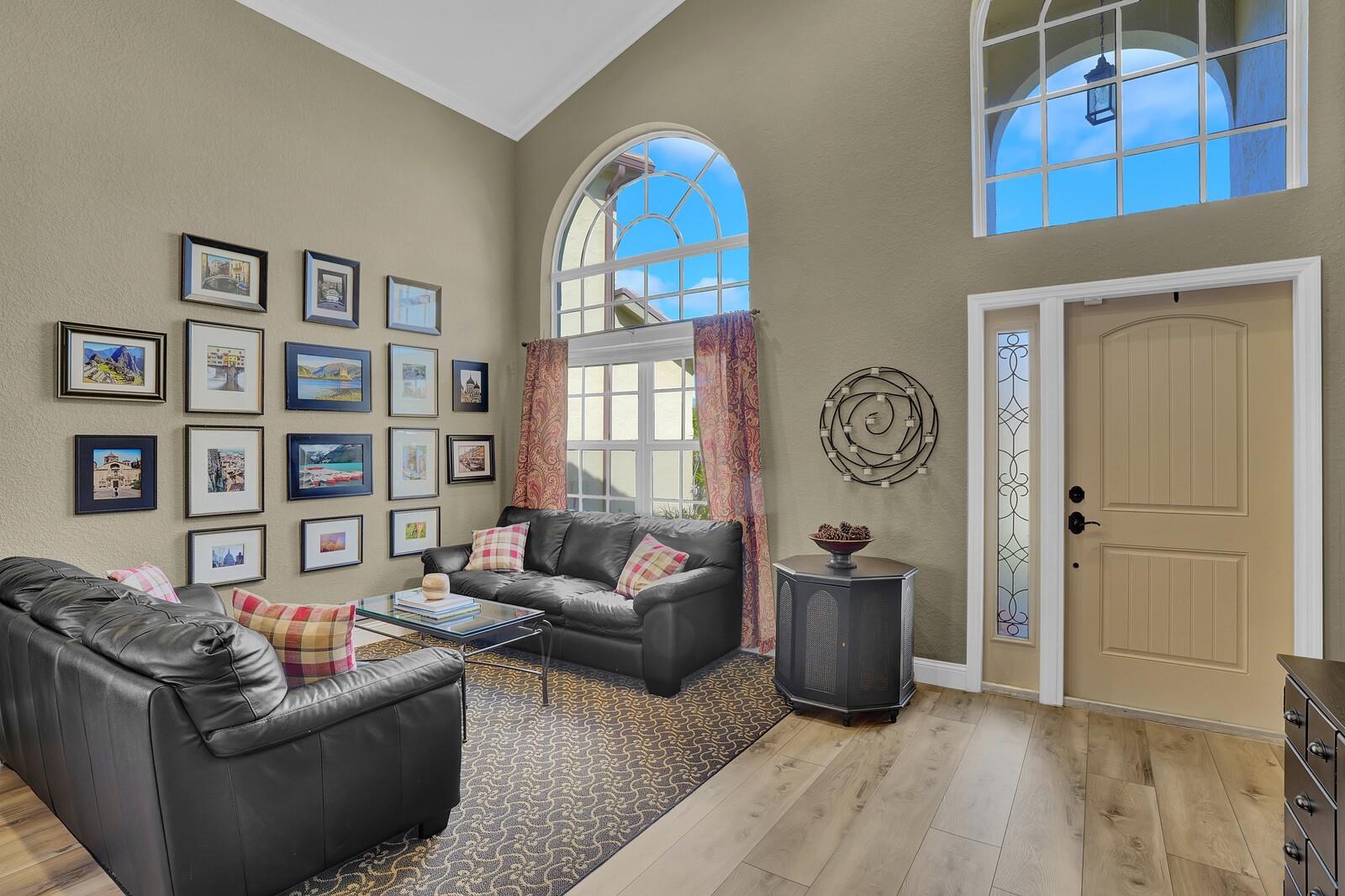 10960 La Salinas Cir