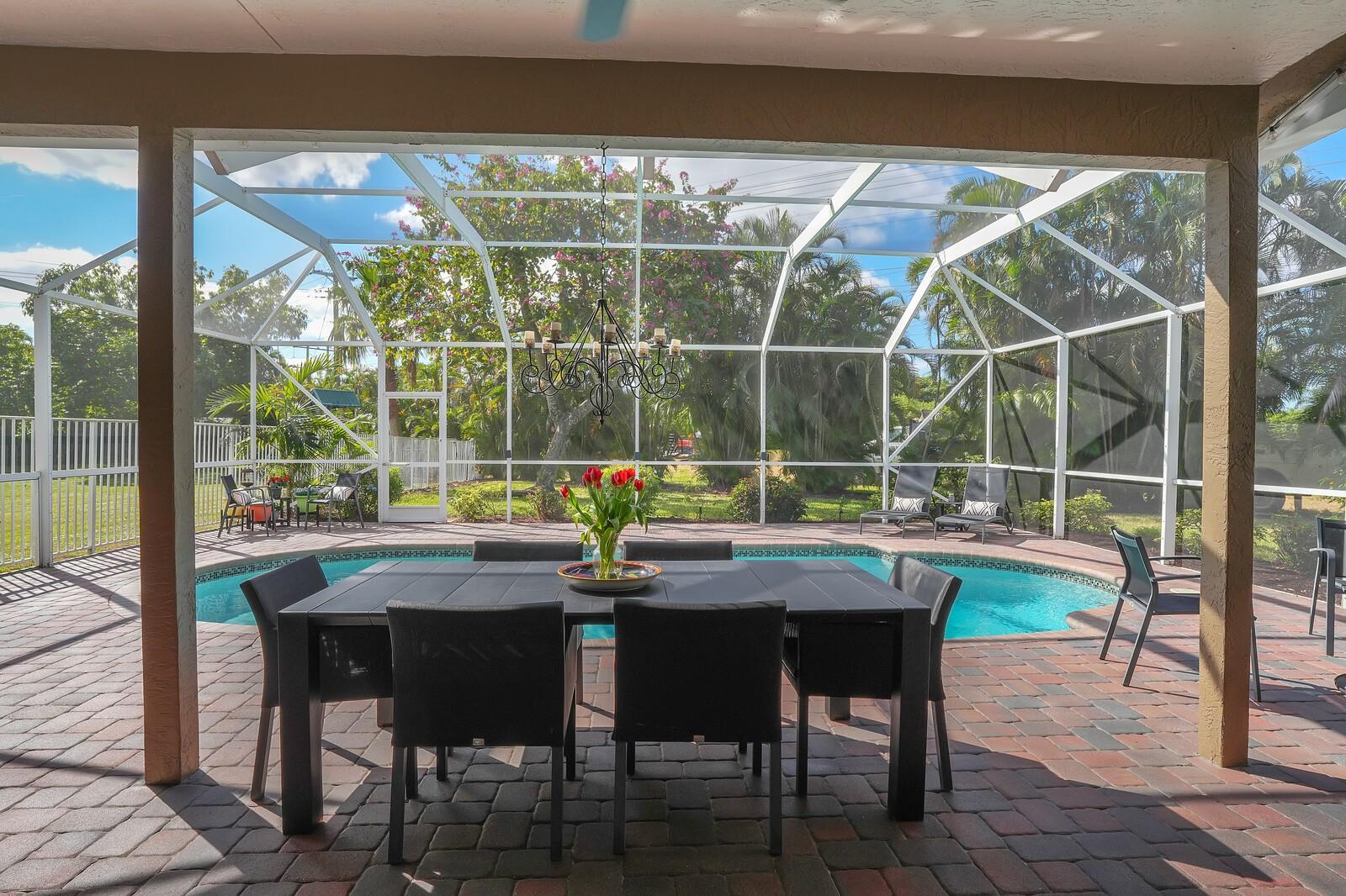 10960 La Salinas Cir