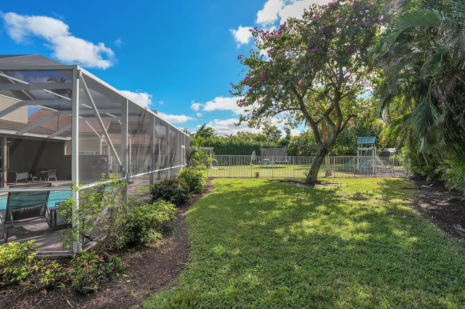 10960 La Salinas Cir