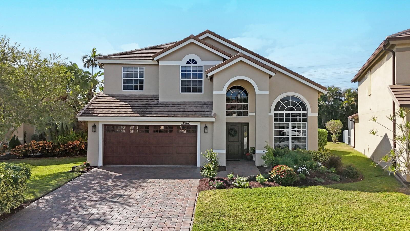 10960 La Salinas Cir