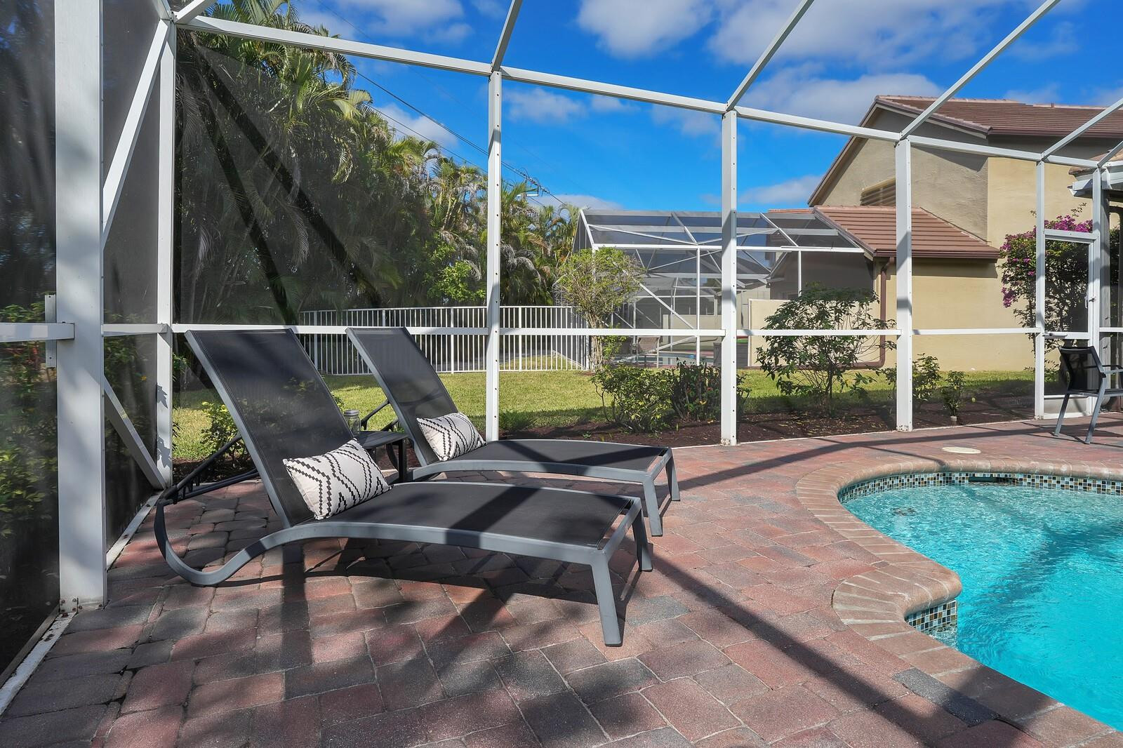 10960 La Salinas Cir