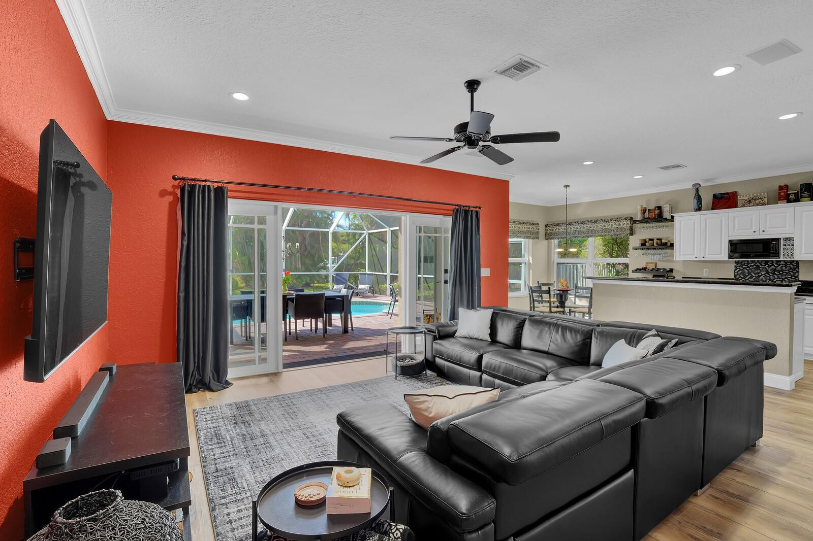 10960 La Salinas Cir