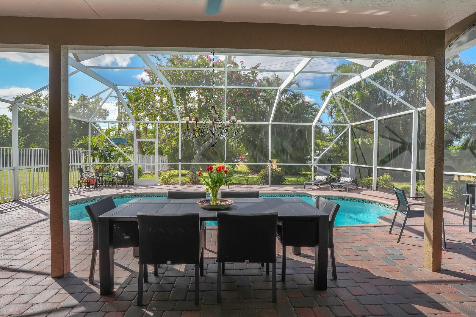 10960 La Salinas Cir