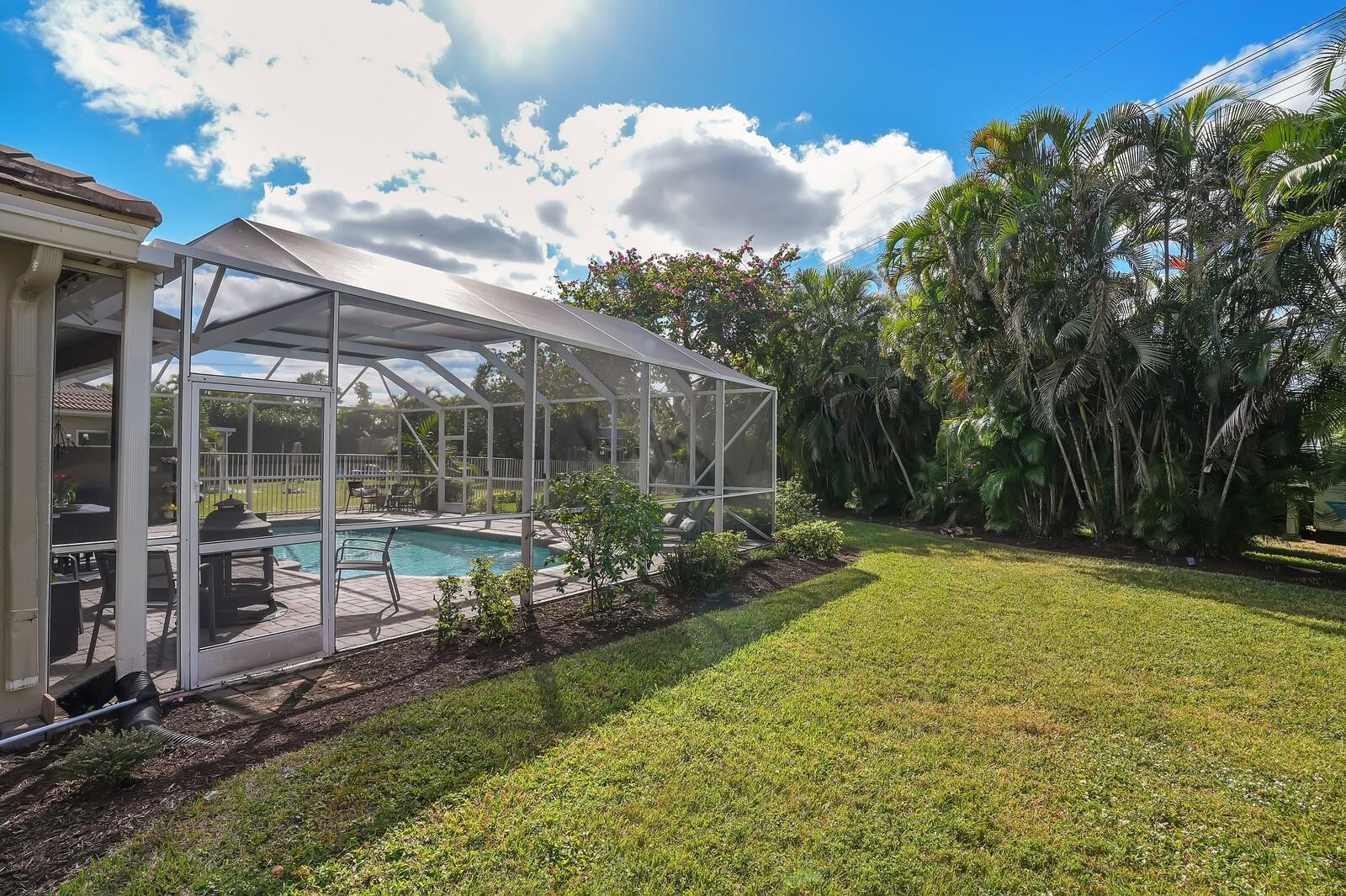 10960 La Salinas Cir