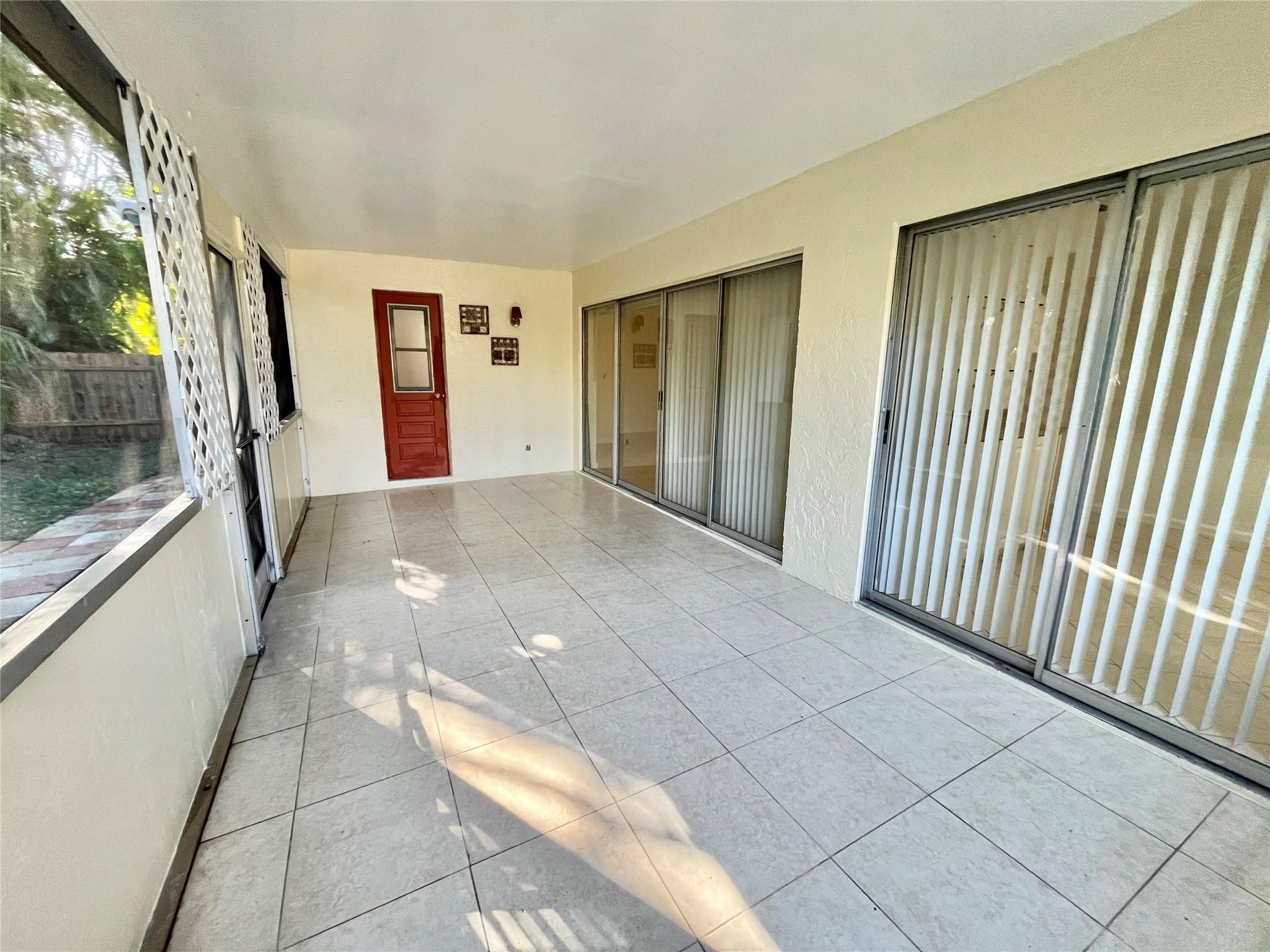 11540 NW 40th Ct