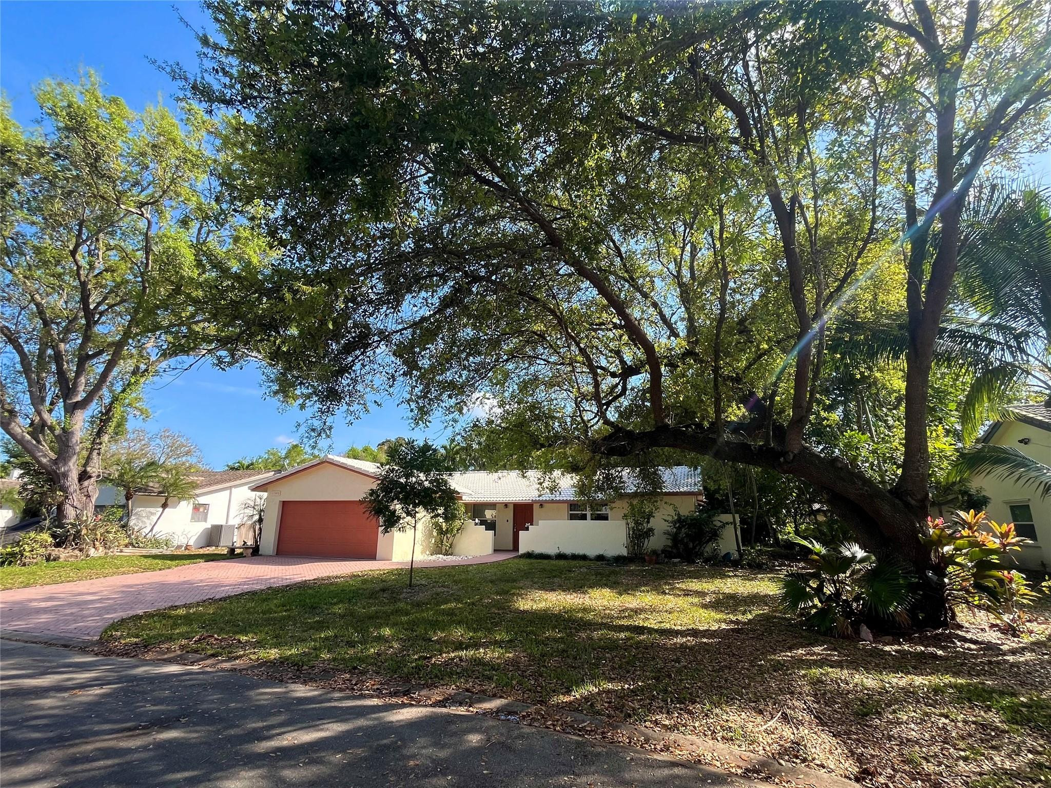11540 NW 40th Ct