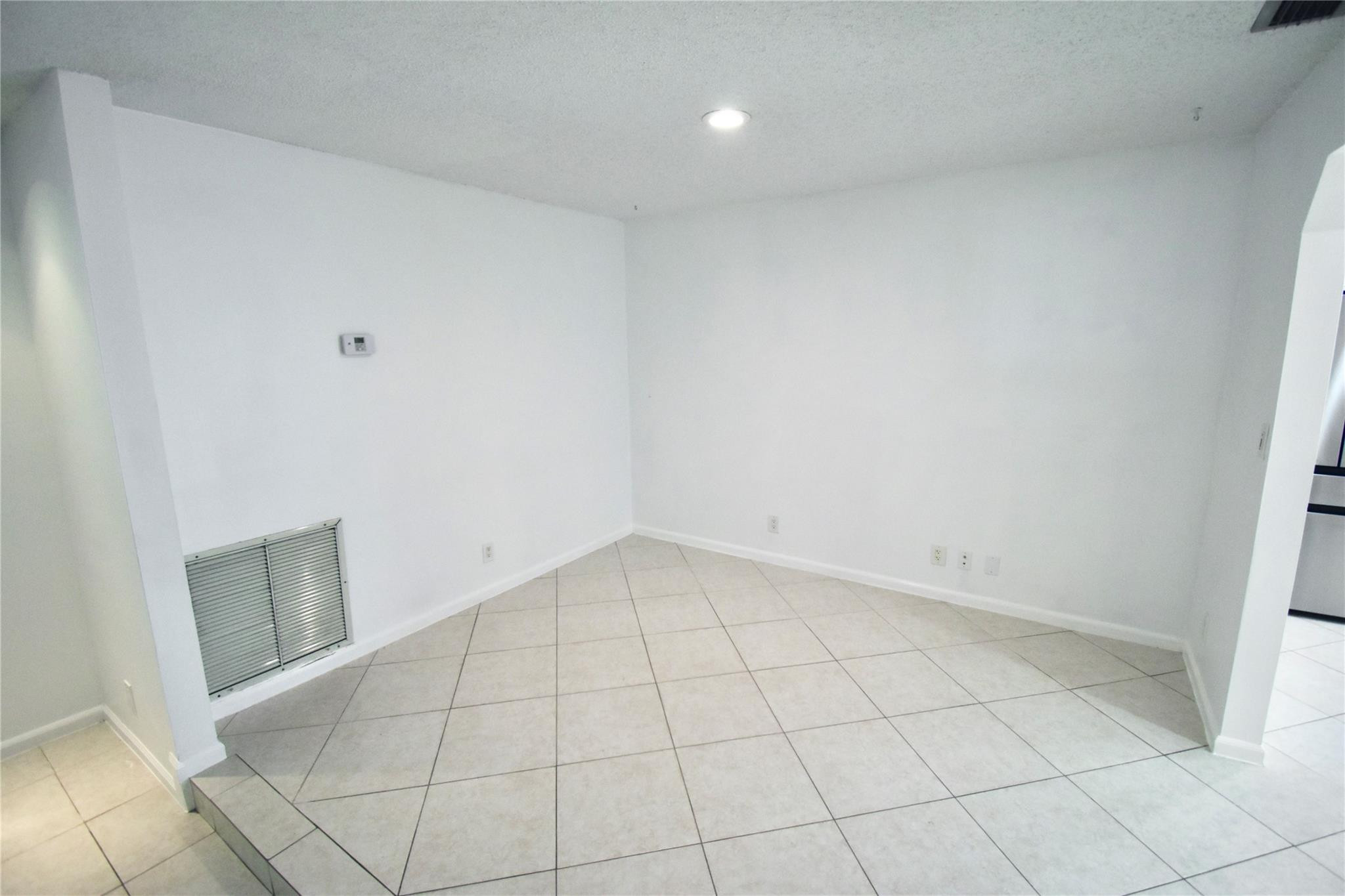 11540 NW 40th Ct